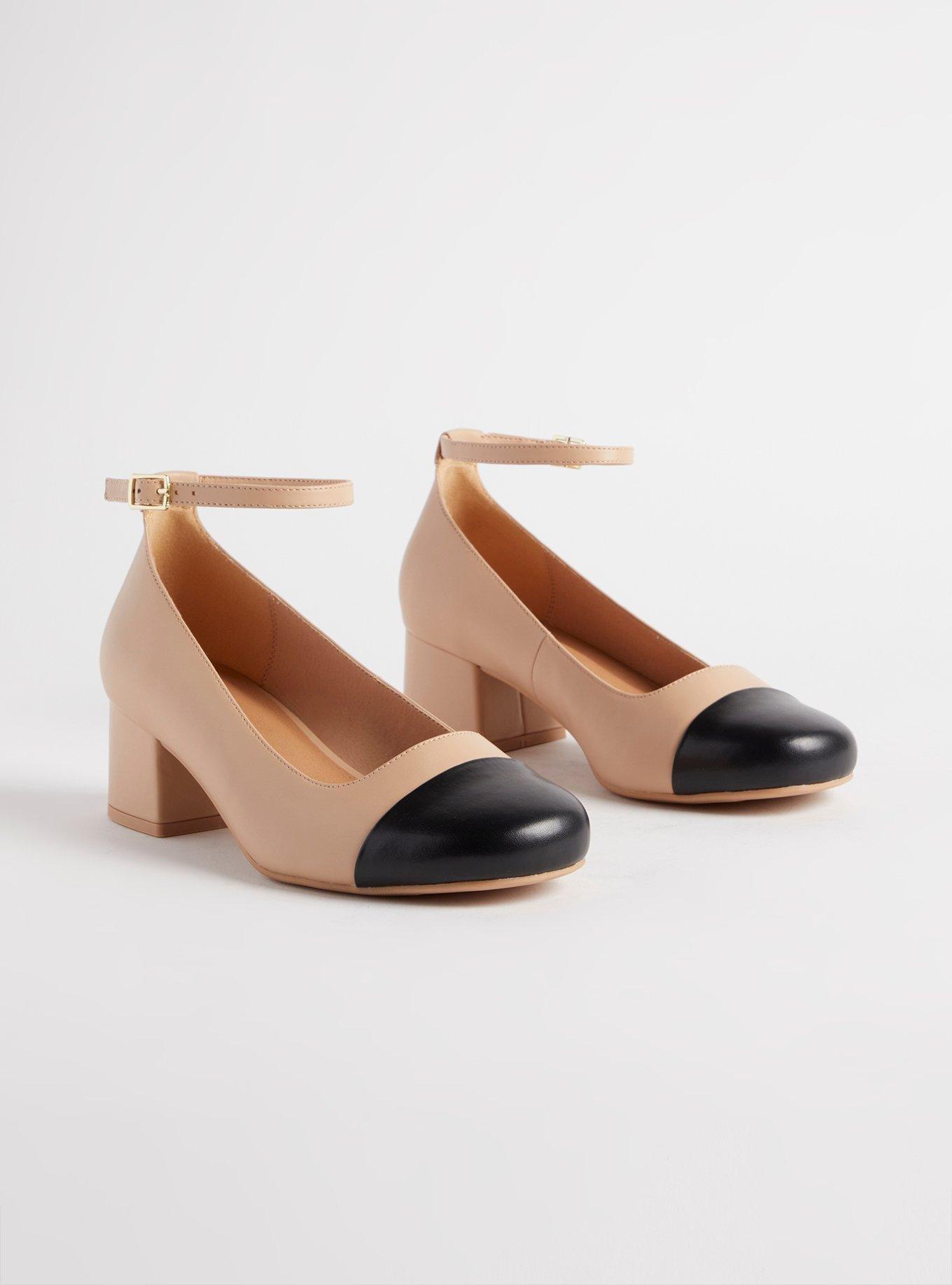 Round Toe Ankle Strap Block Heel (WW