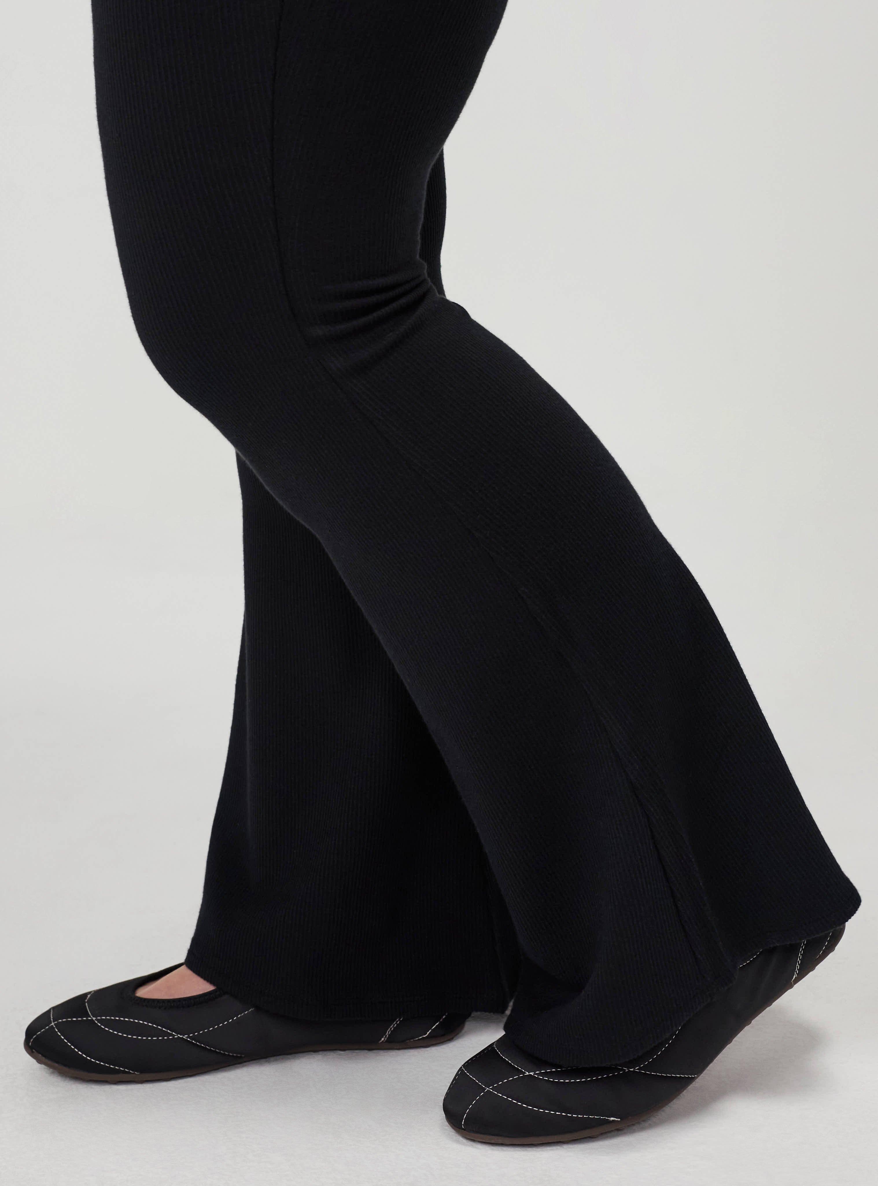 Plus Size Full-Length Ribbed Flare Pocket Legging, DEEP BLACK, alternate