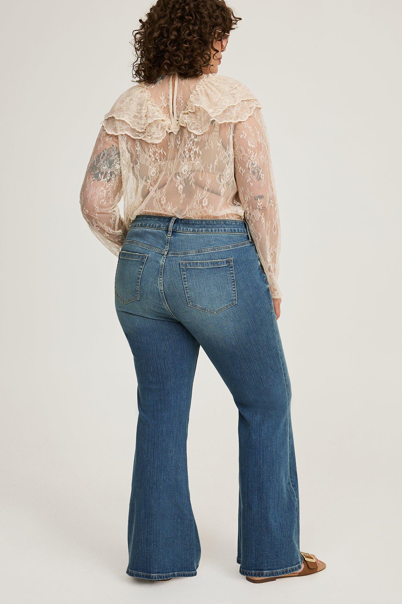 Perfect Mid-Rise Flare Jean