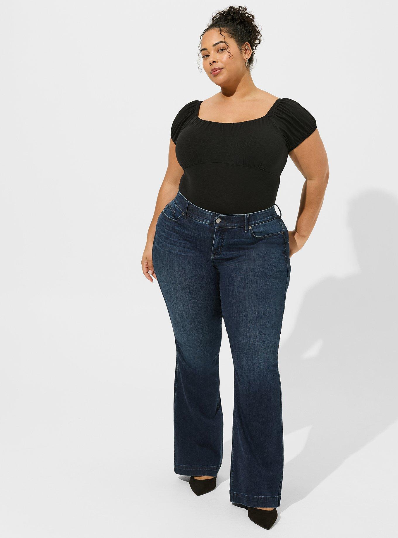 Tight Plus Size Scoop Neck Tops & T-Shirts.