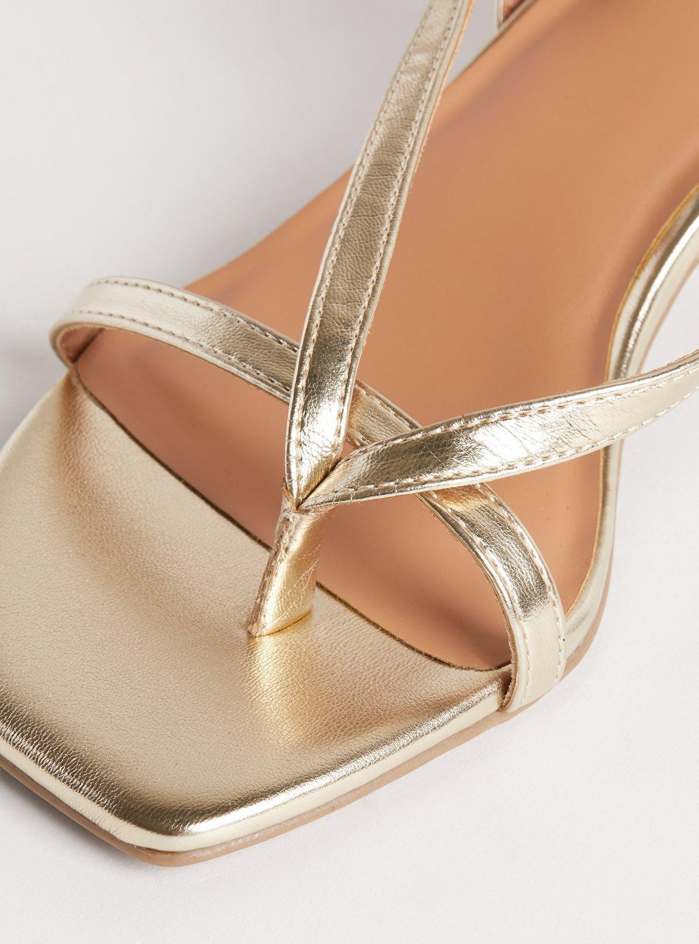 kim k flip flop heel