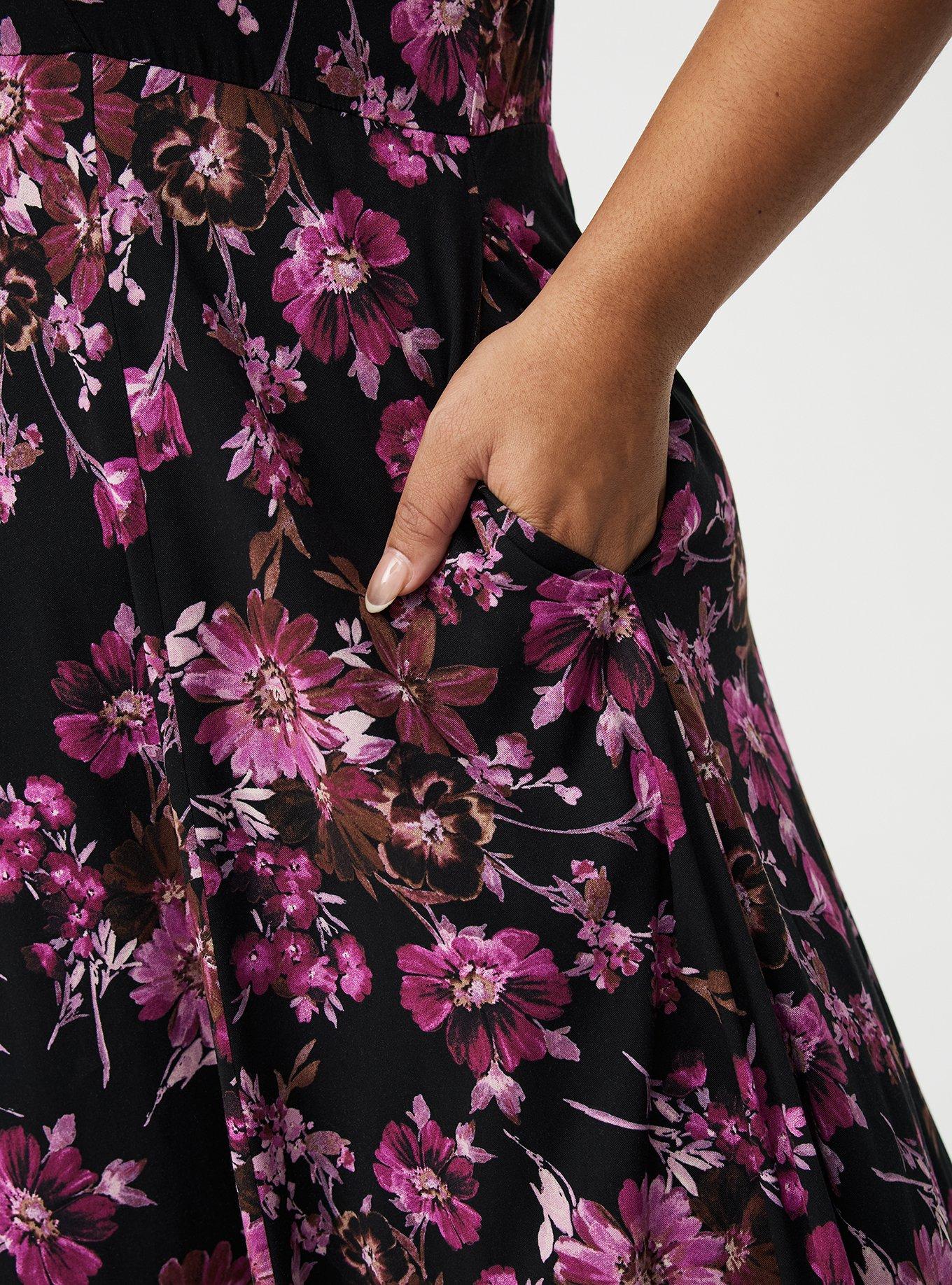 Tea Length Trapeze Dress, WHIMSICAL DAISY FLORAL BLACK, alternate