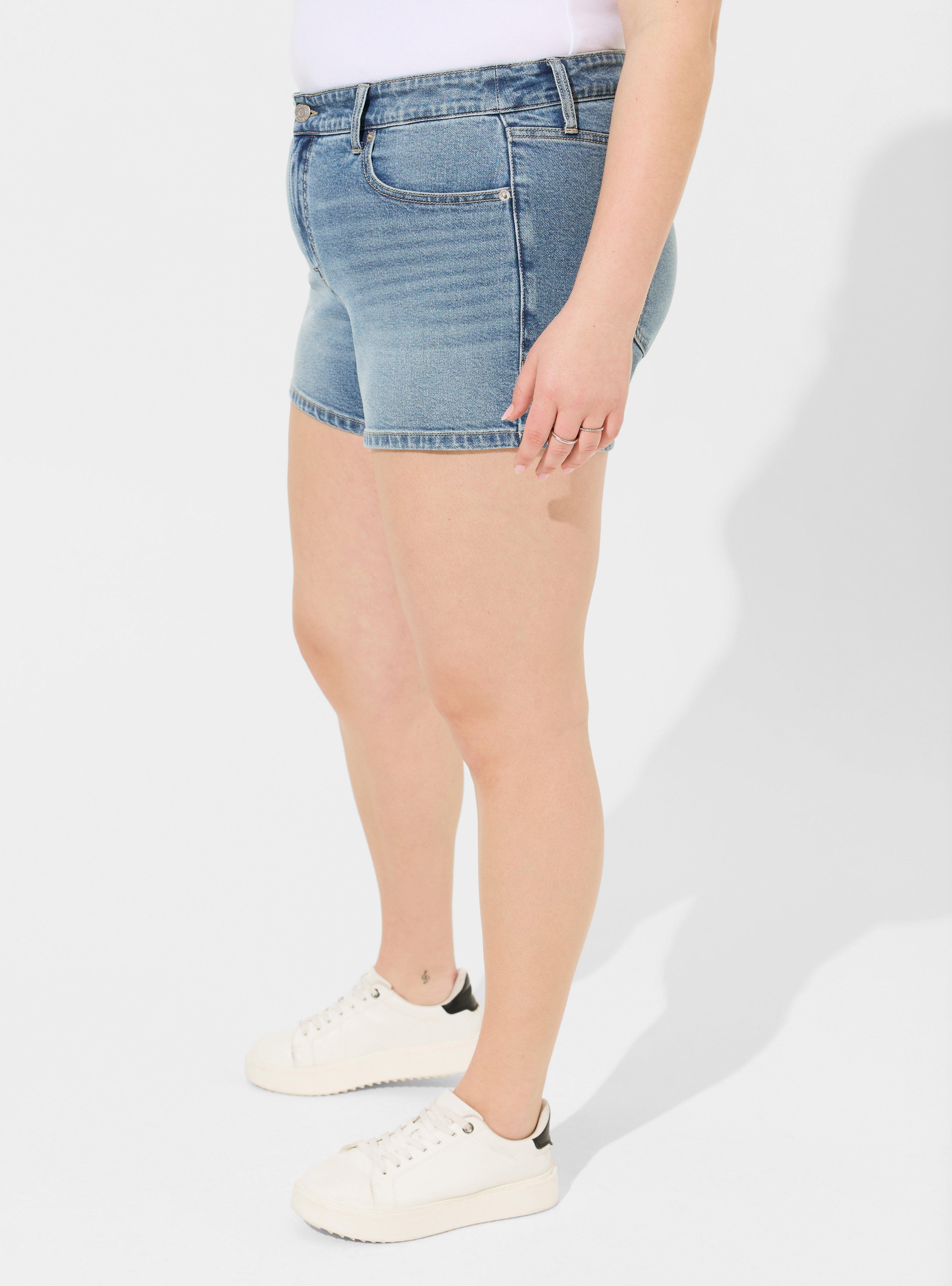 5 Inch Mid-Rise Relaxed Classic Denim Short