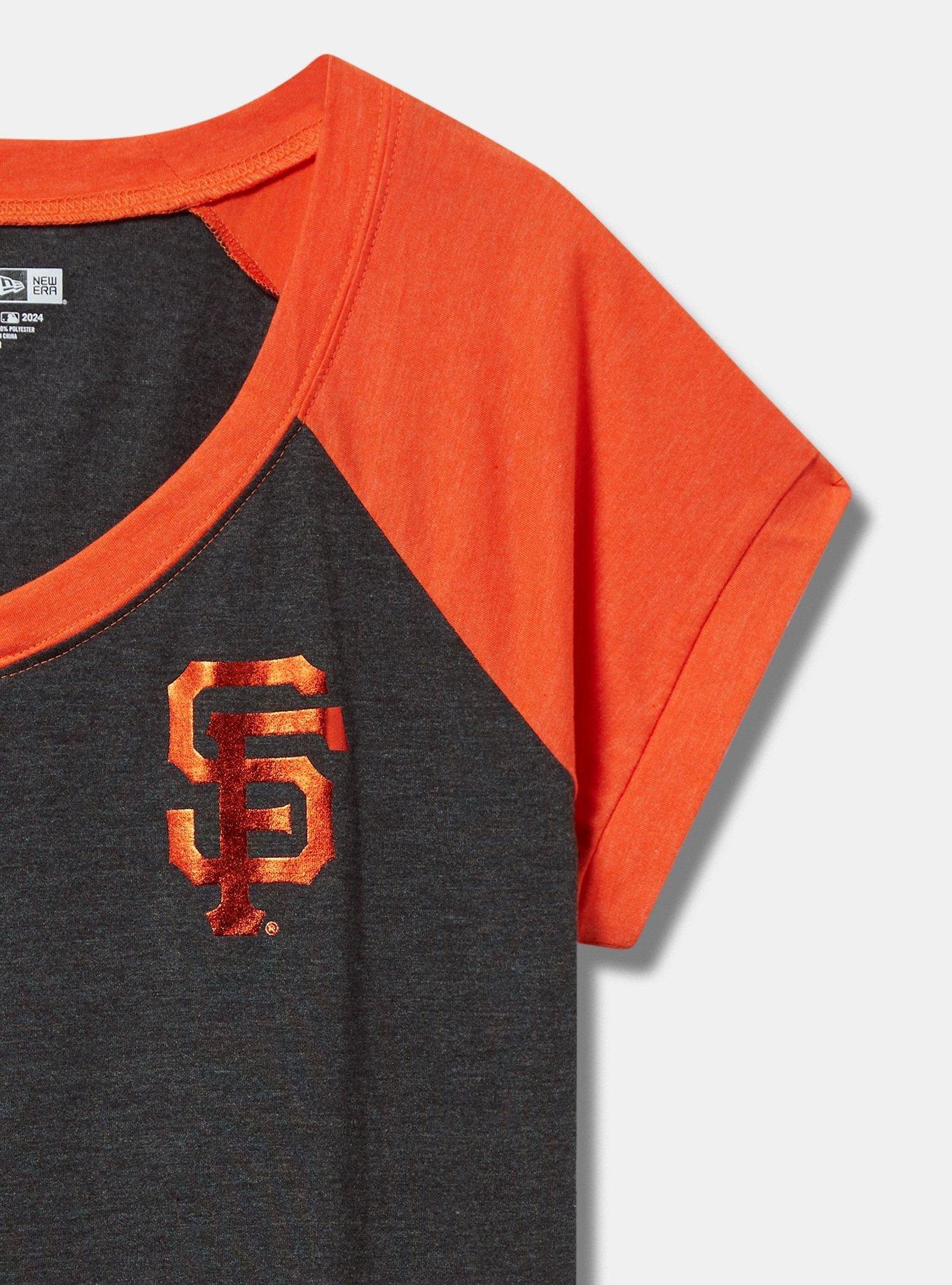 MLB San Francisco Giants Classic Fit Cotton Raglan V-Neck