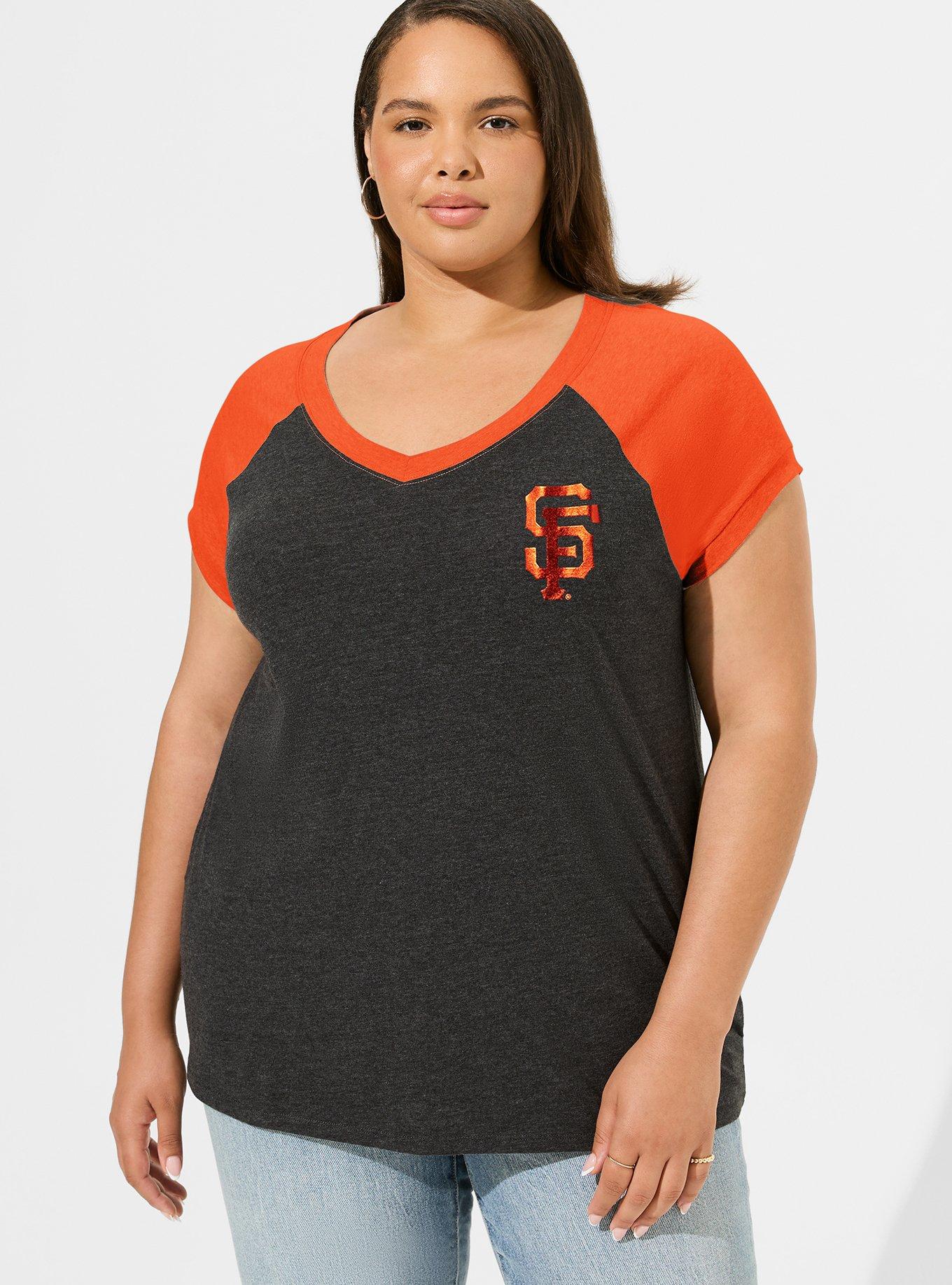 MLB San Francisco Giants Classic Fit Cotton Raglan V-Neck