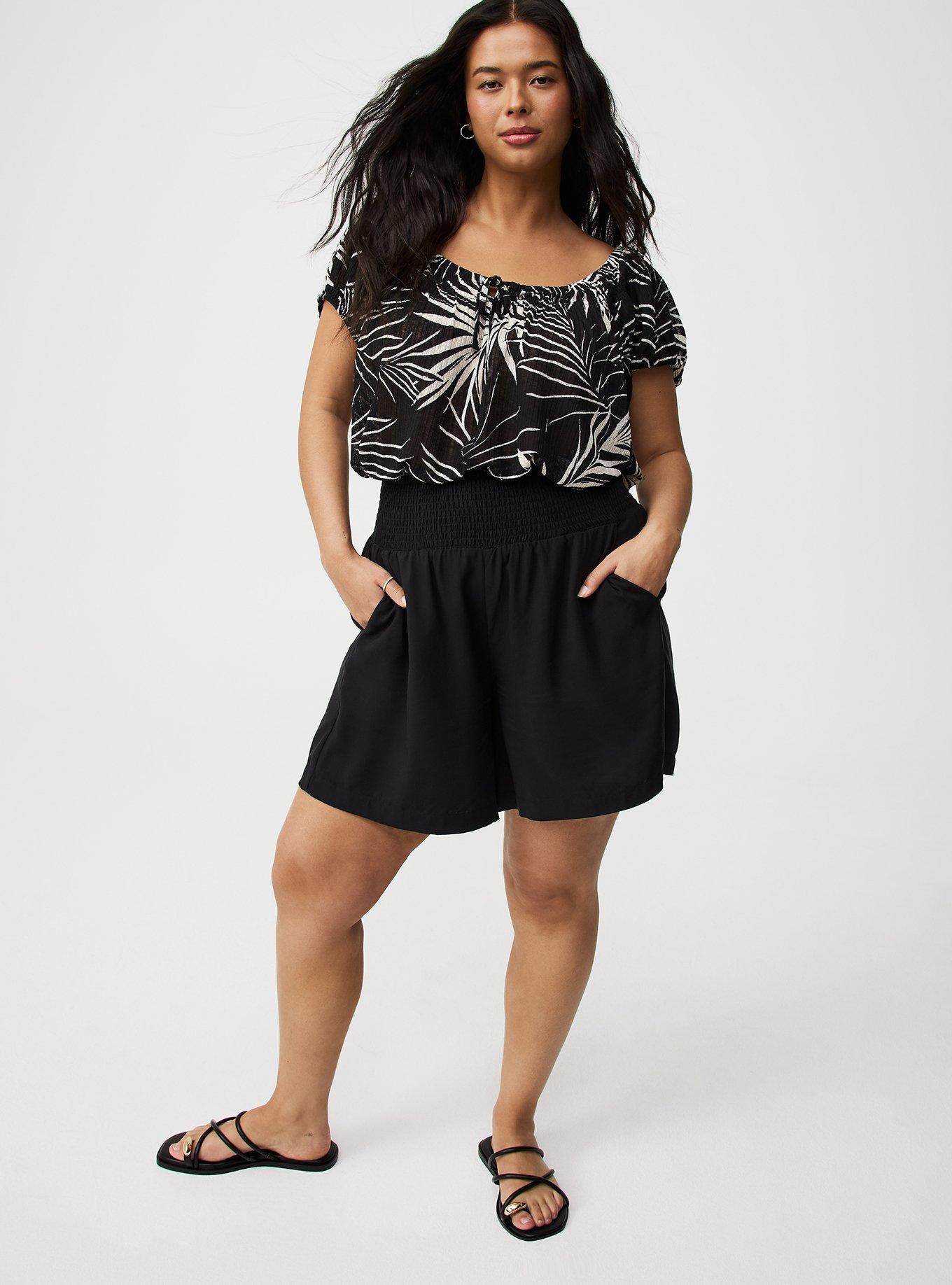 6.5'' Pull-On Smocked Short