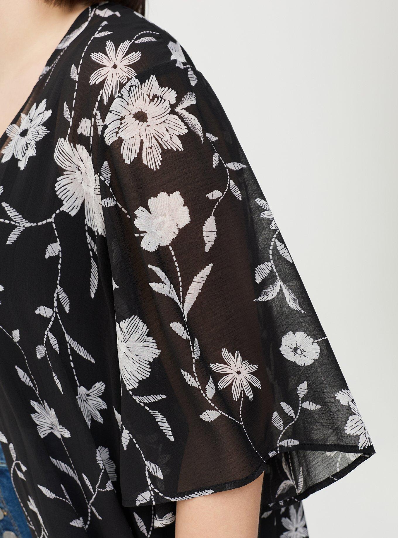 Textured  Chiffon Kimono, IN STITCHES FLORAL, alternate