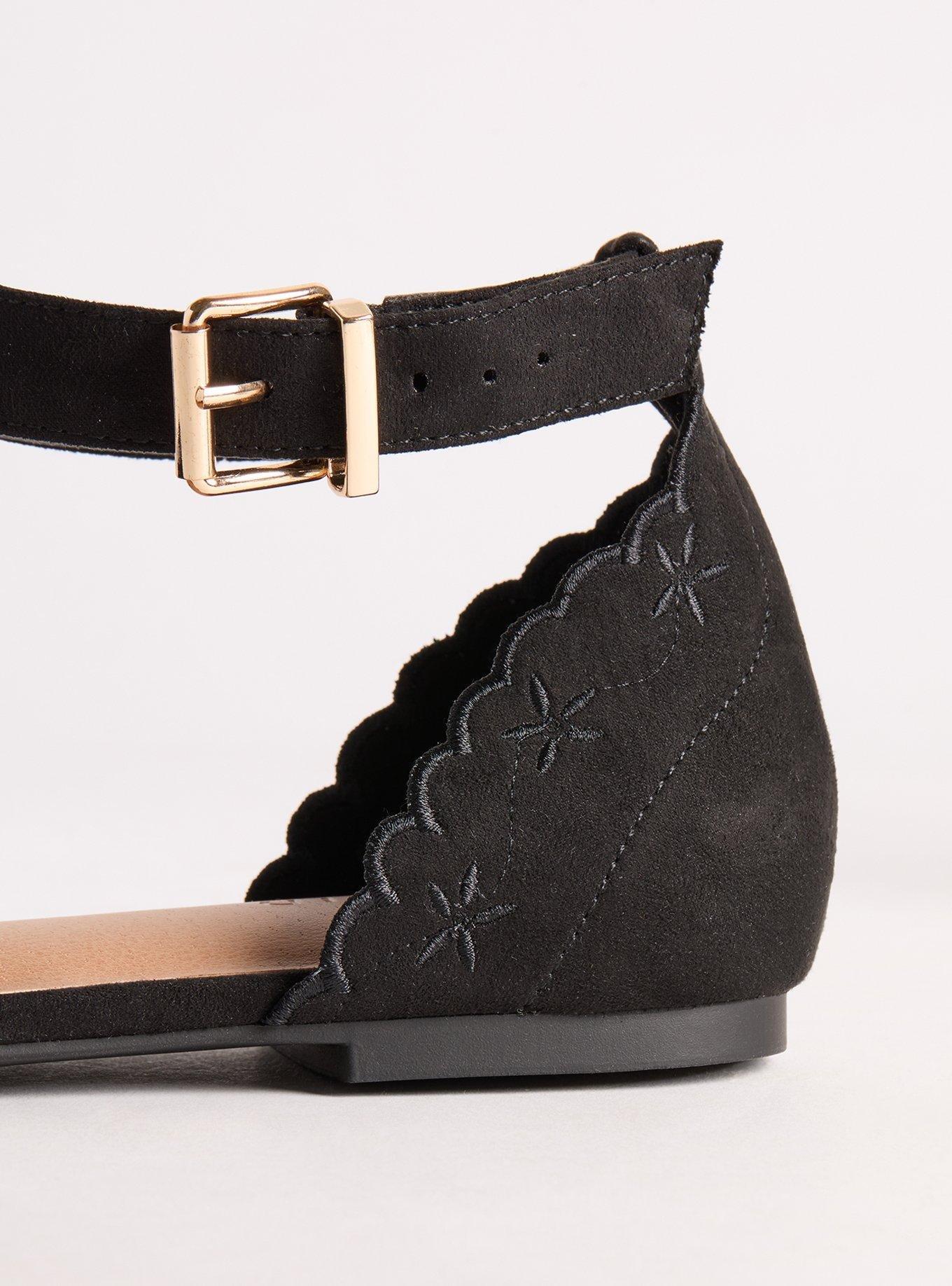 Scalloped Flat (WW)