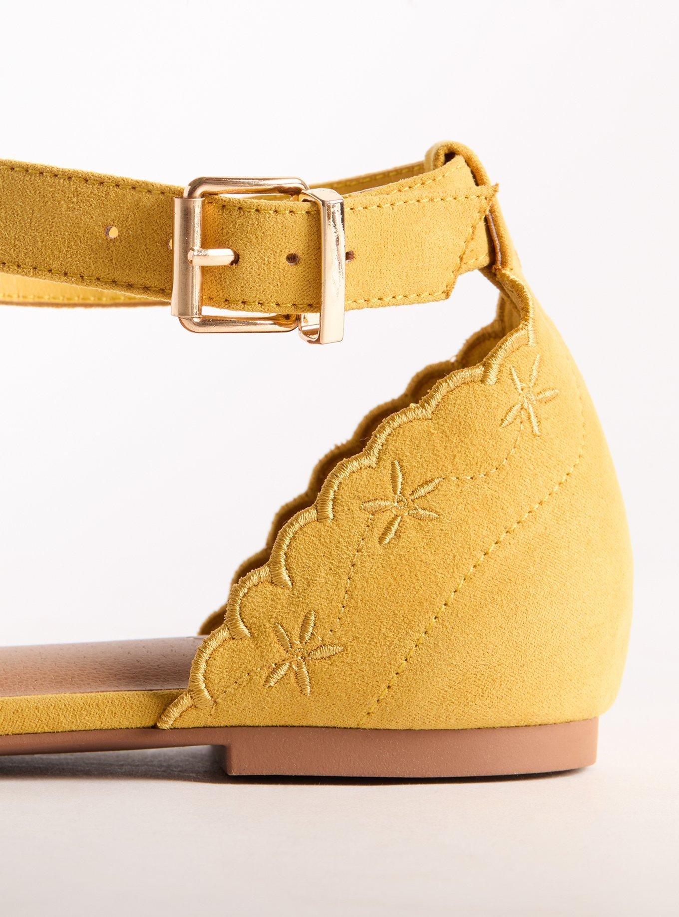 Scalloped Flat (WW), MUSTARD, alternate