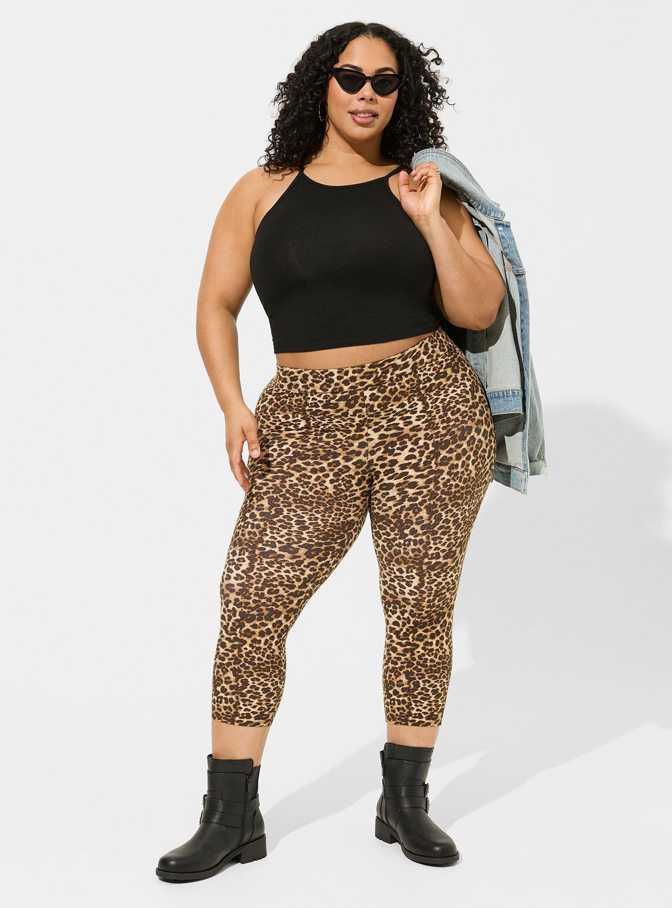 Betsey Johnson Leopard Capri Legging