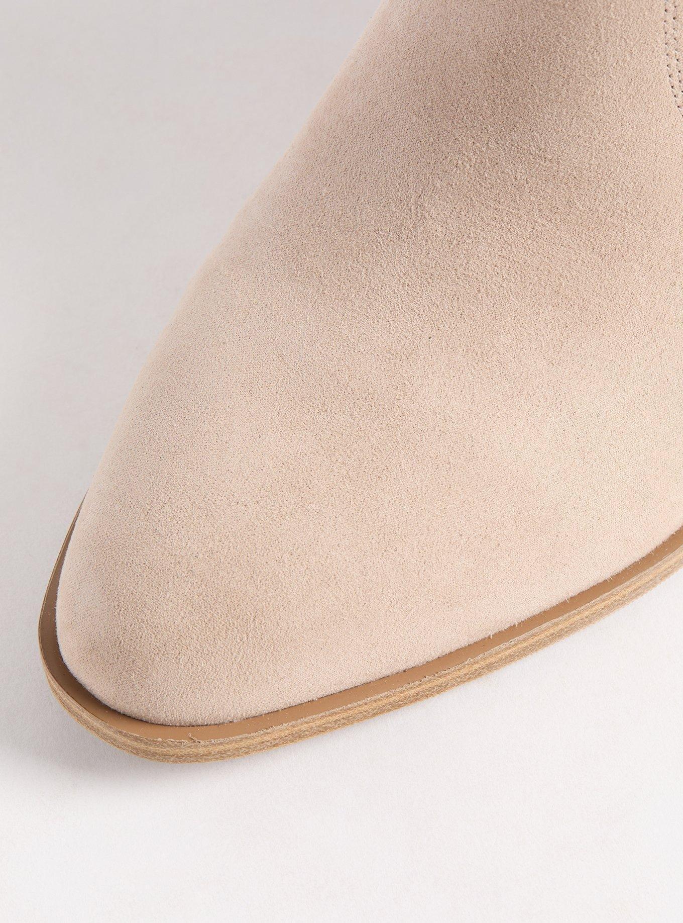 Western Detail Heeled Bootie (WW)
