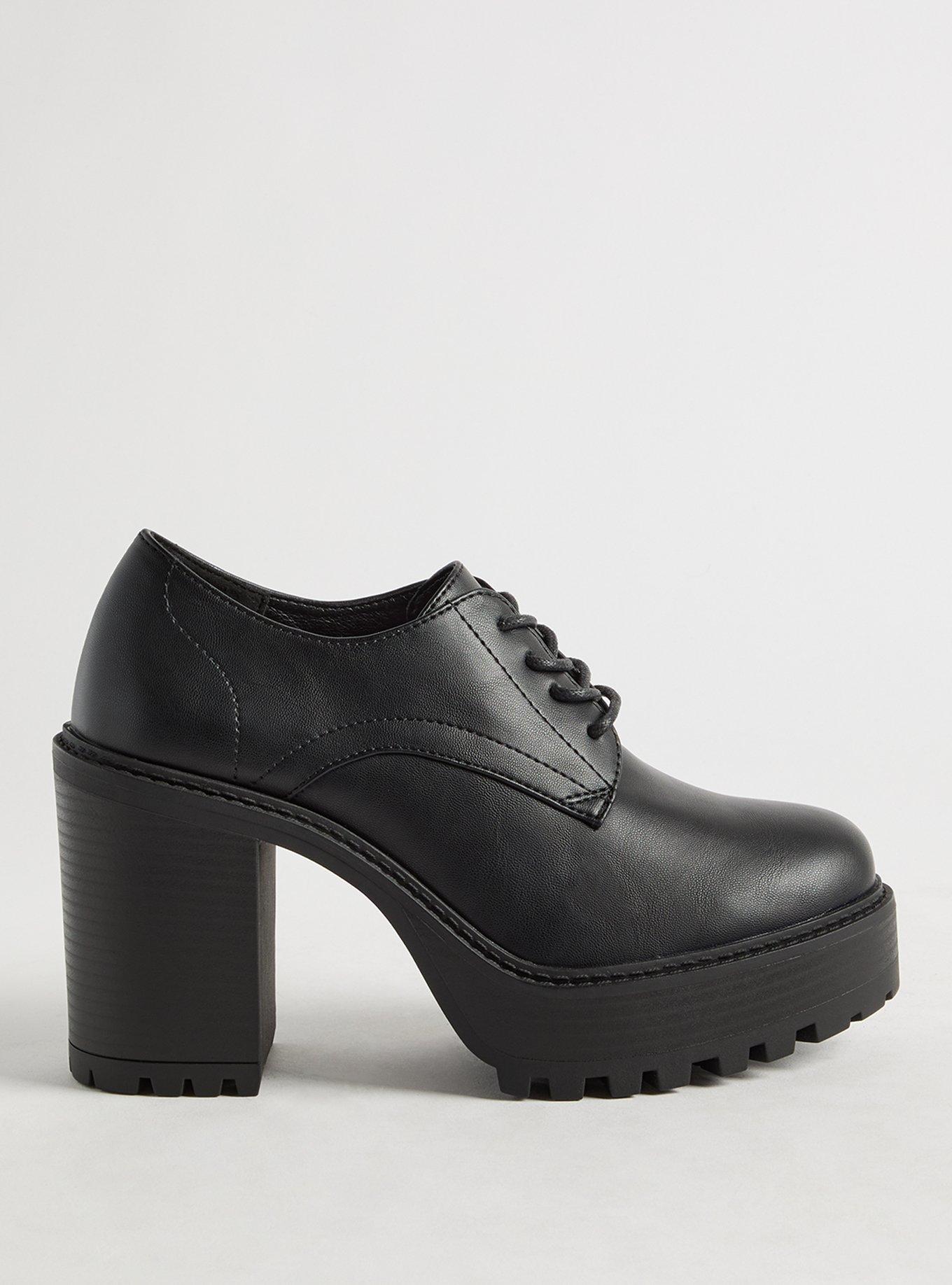 Lace-Up Heeled Oxford (WW