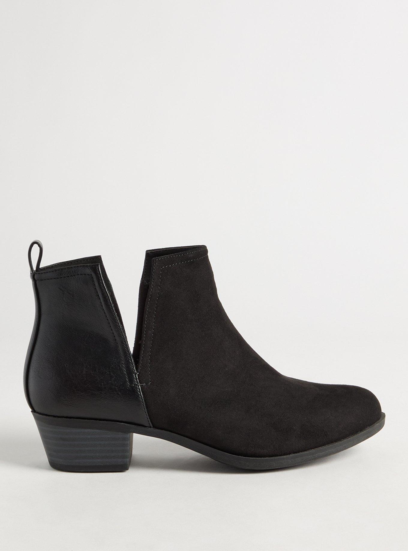 V-Cut Ankle Bootie (WW