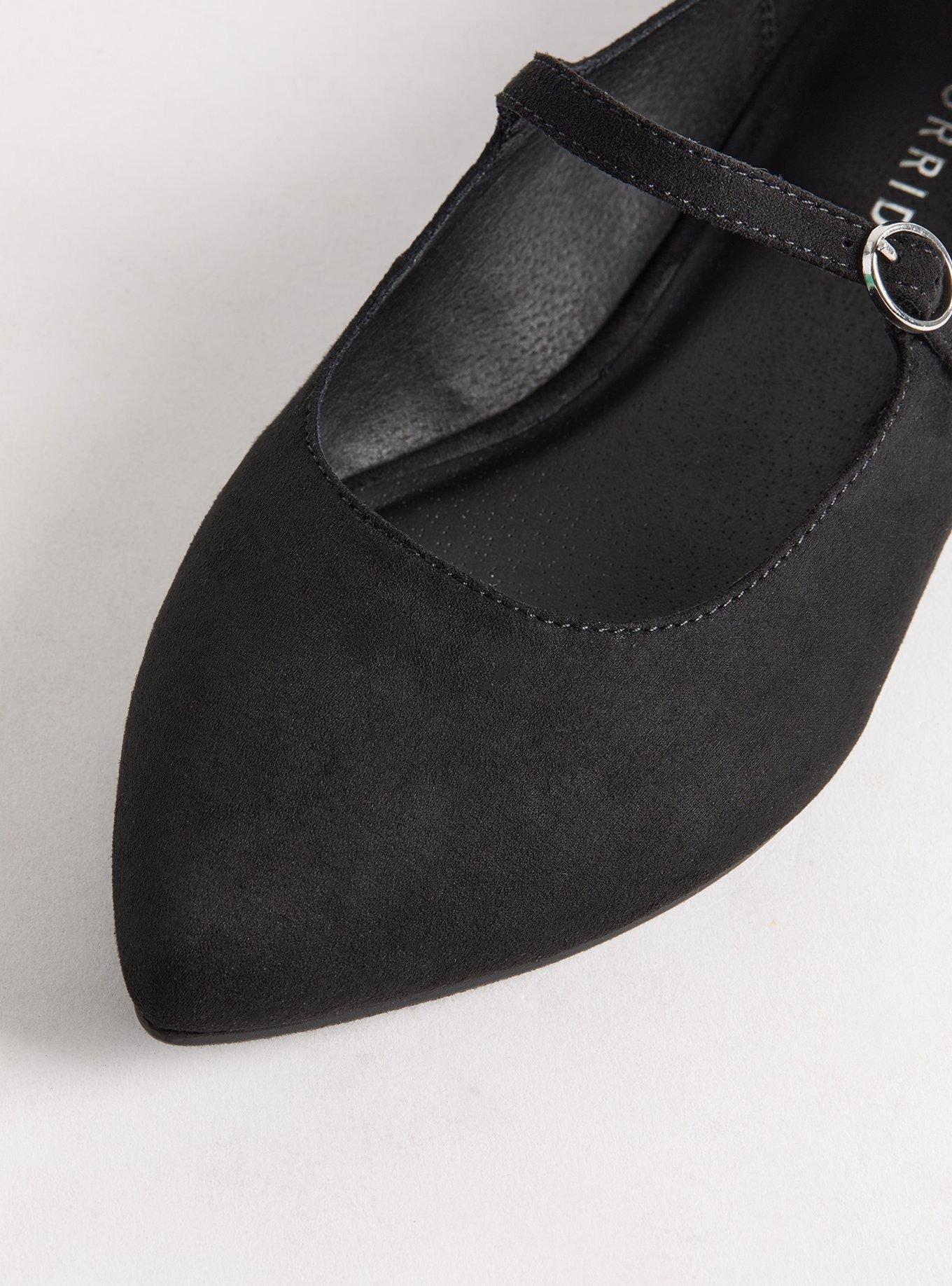 Pointed Toe Mary Jane Flat (WW)