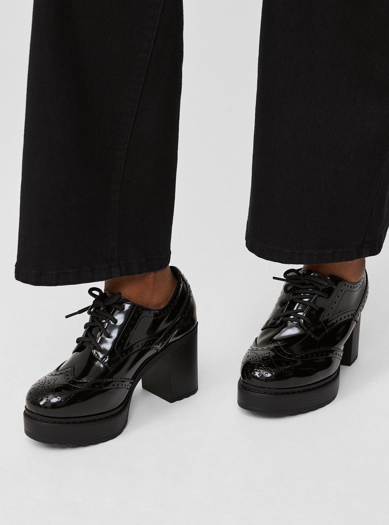 Heeled Lace-Up Oxford (WW