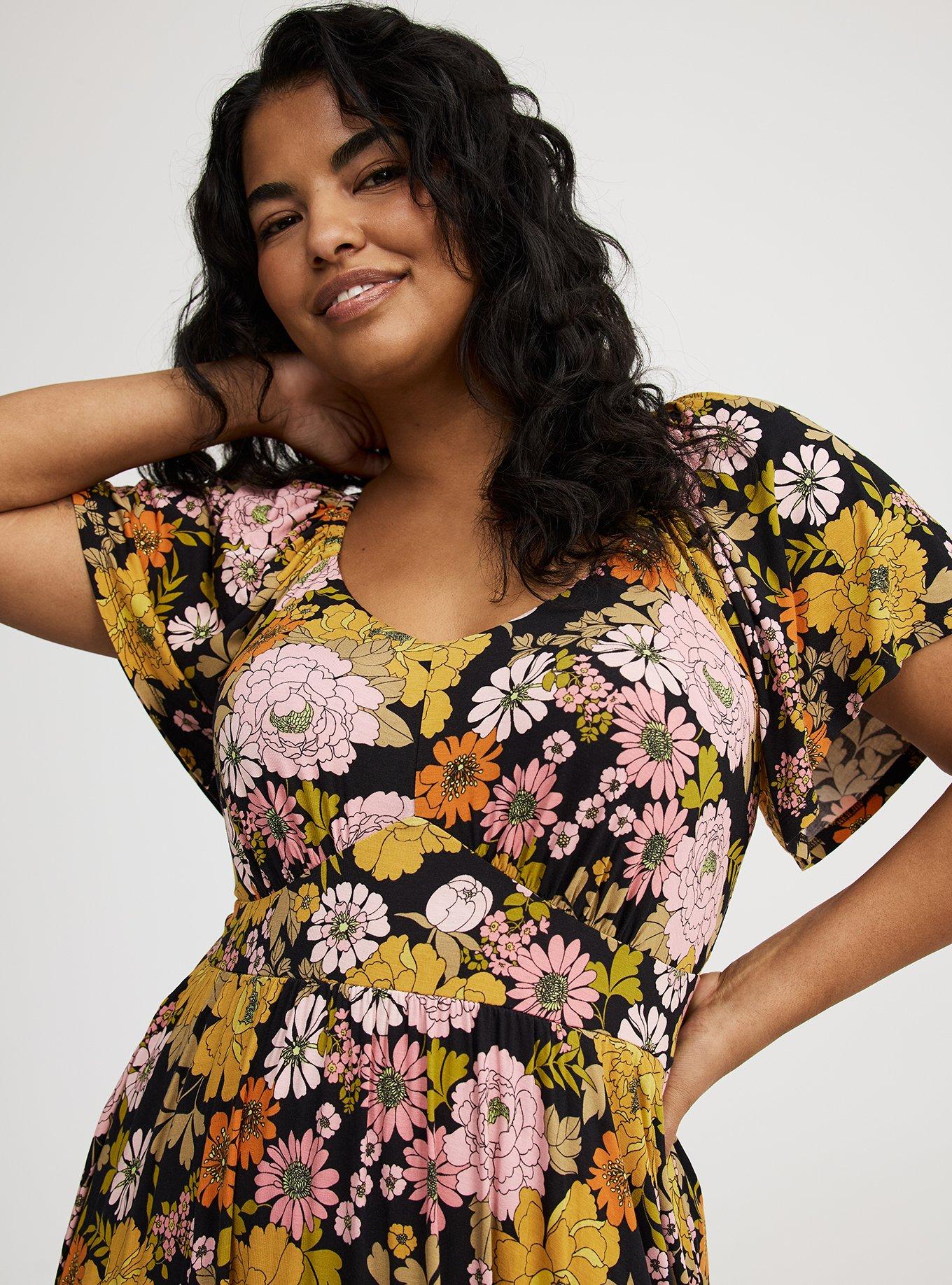 Flutter Sleeve Tiered Maxi Dress