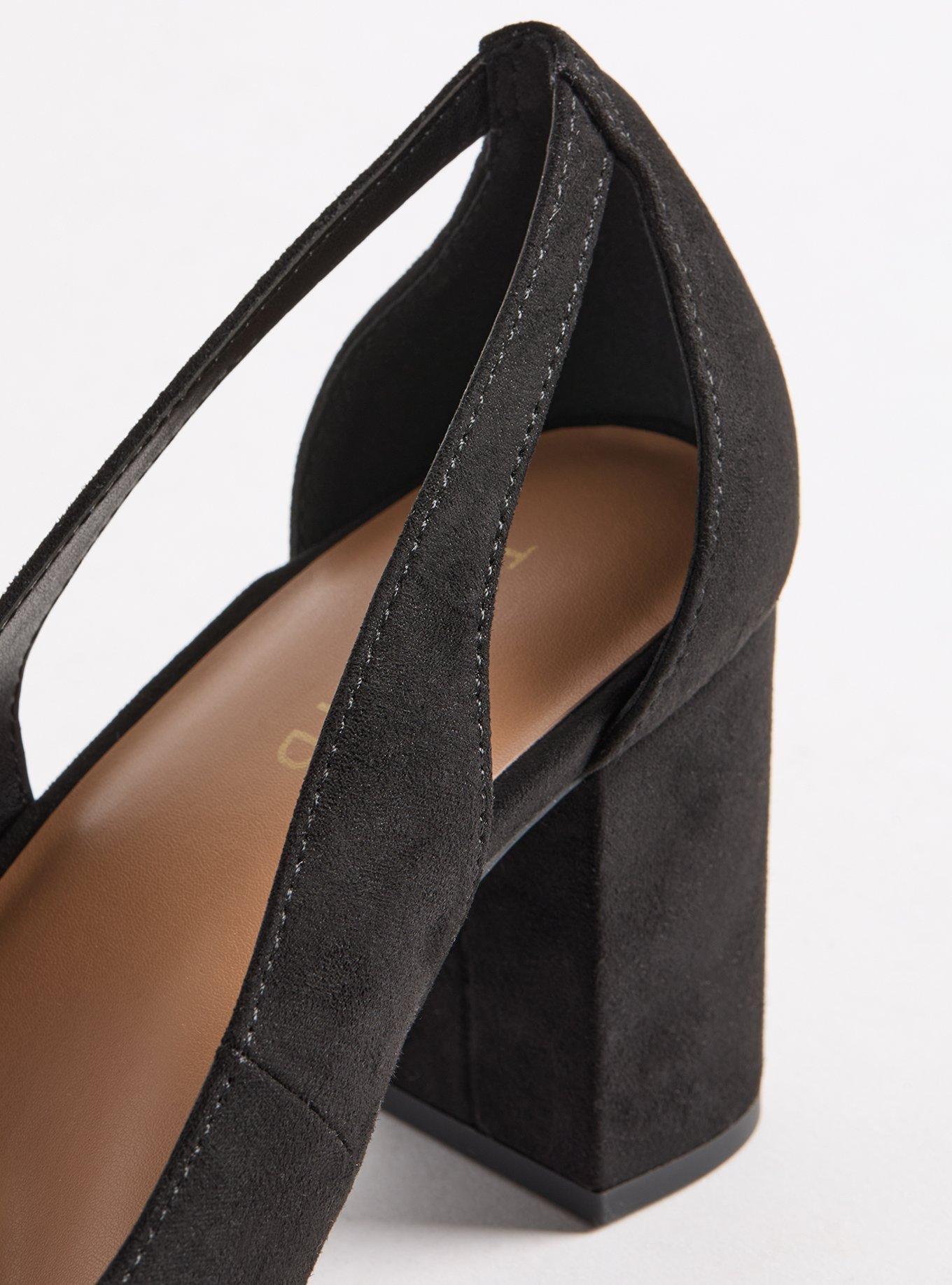 Pointed Toe Cut Out Block Heel (WW)