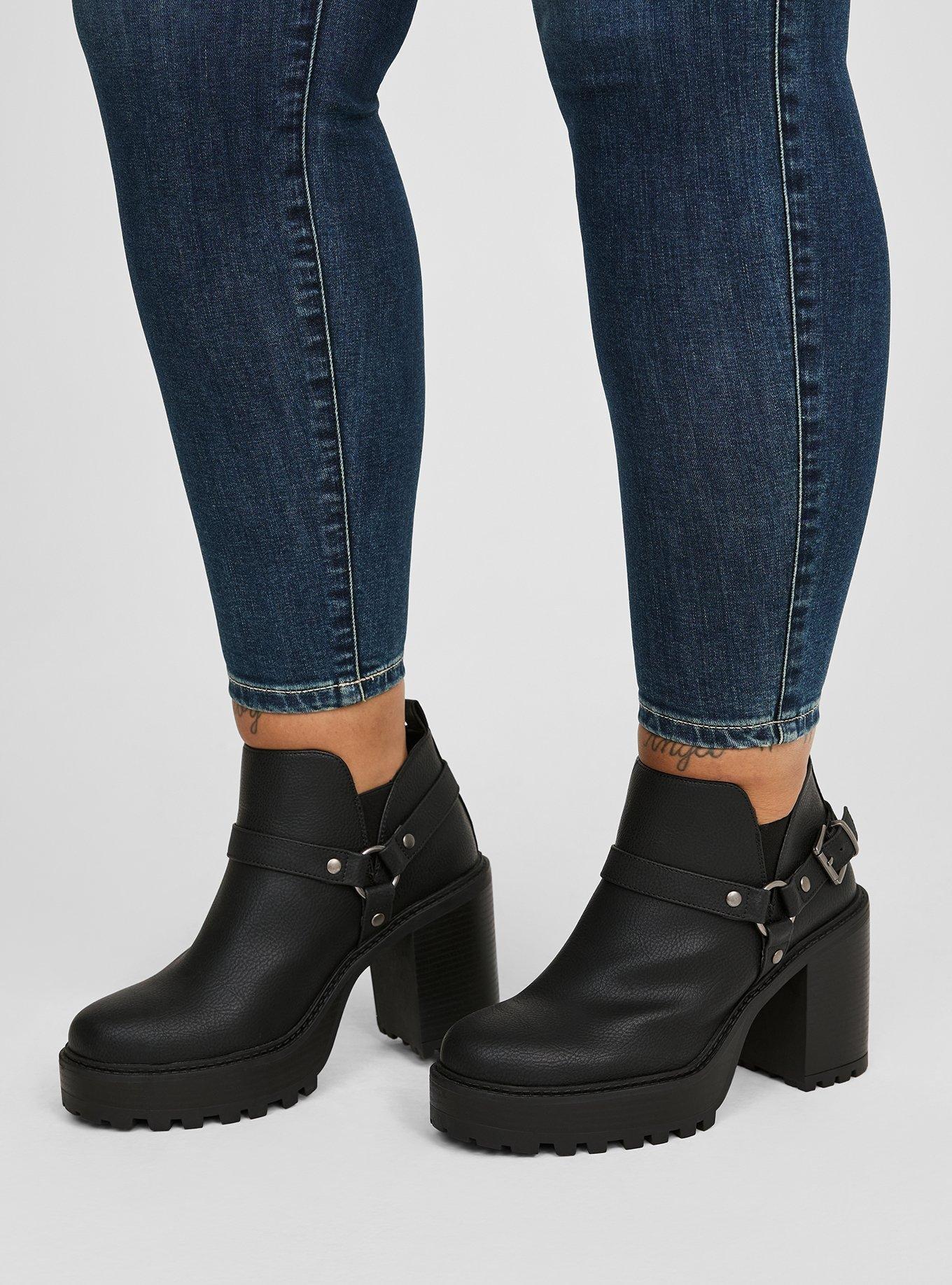 Lug Sole Heeled Bootie (WW