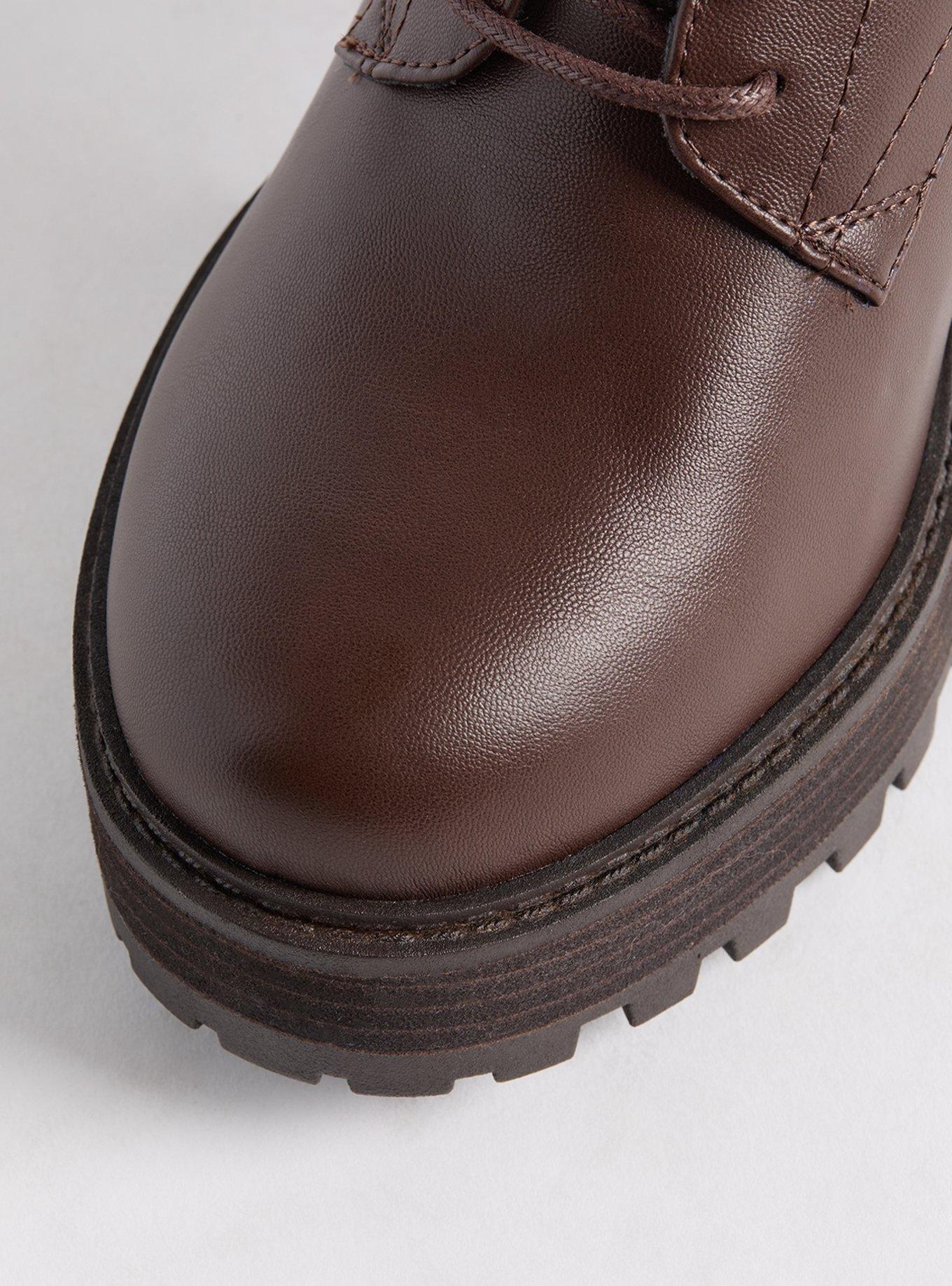 Lace-Up Heeled Oxford (WW)