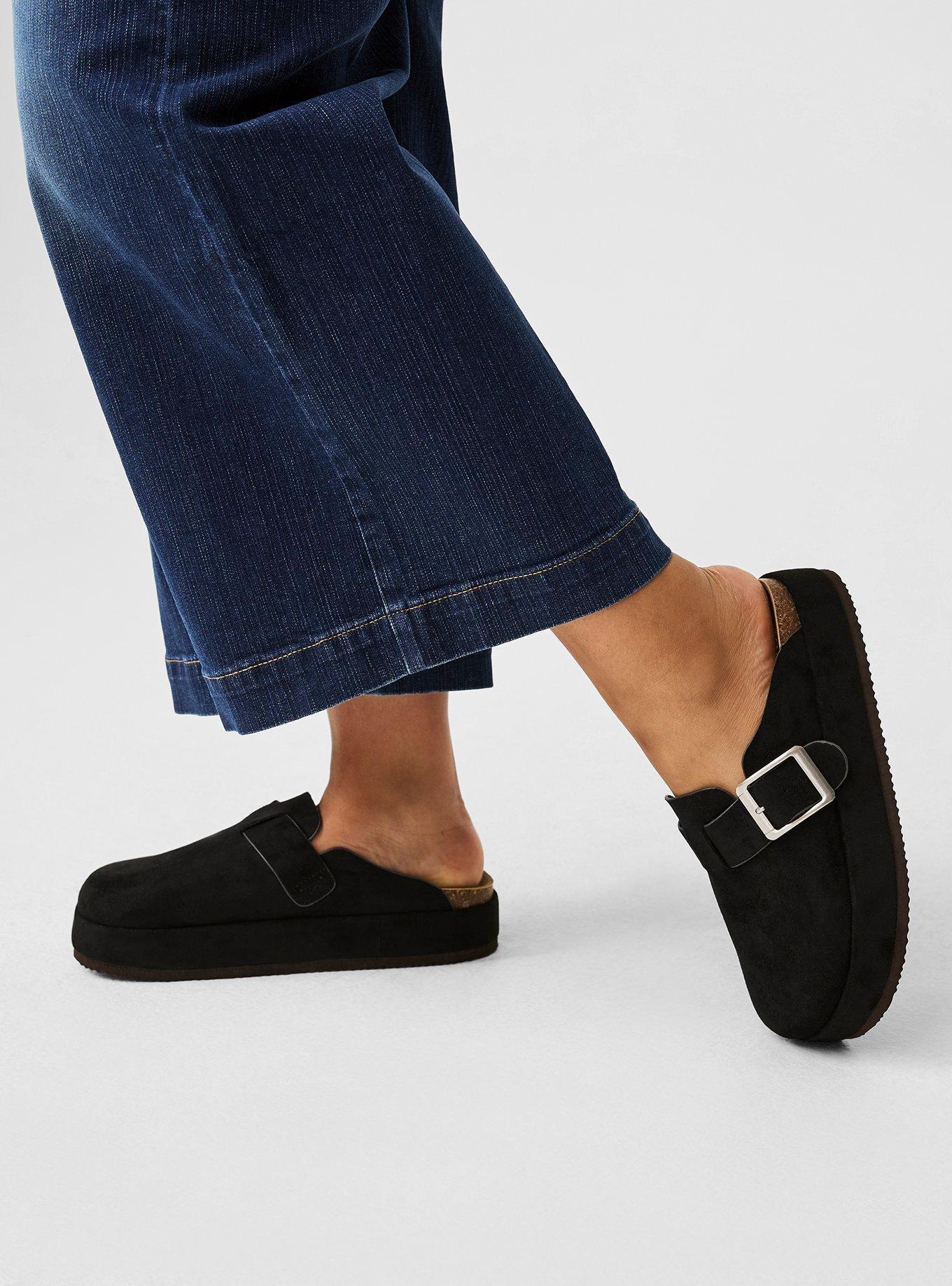 Platform Buckle Clog (WW)