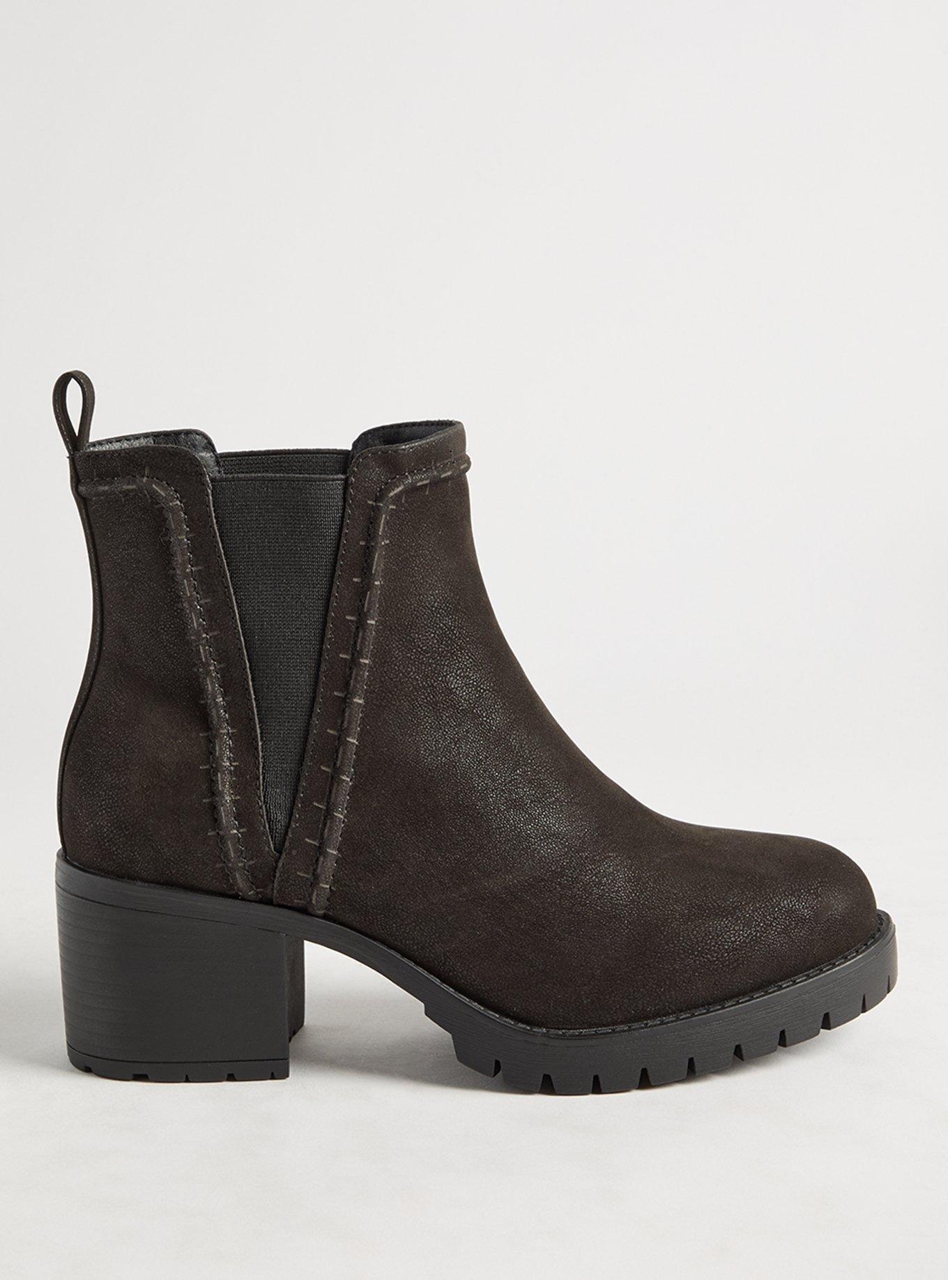 Lug Heeled Chelsea Bootie (WW)