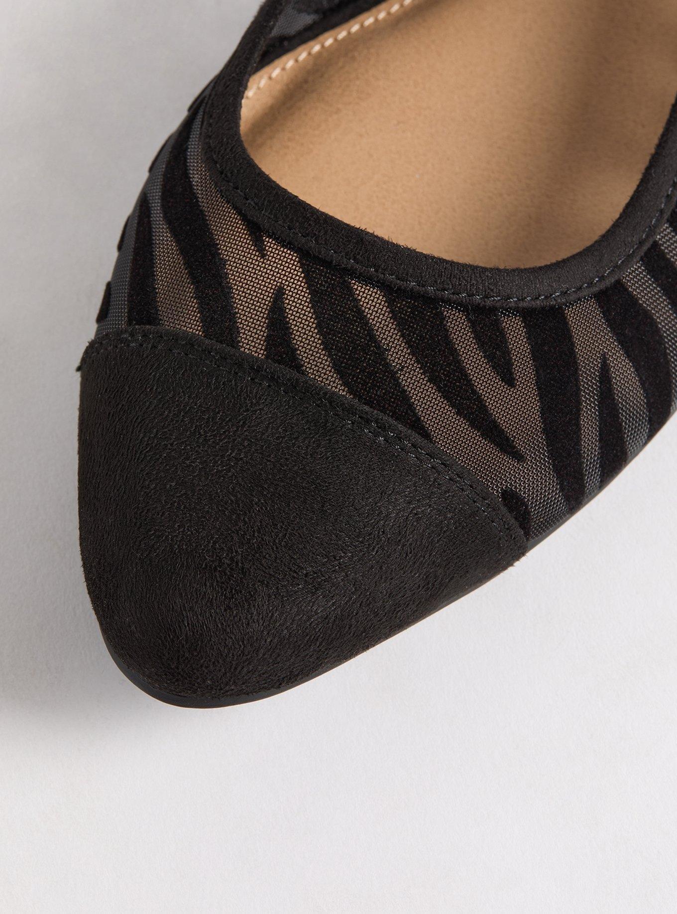 Zebra Mesh Pointed Toe Flat (WW)