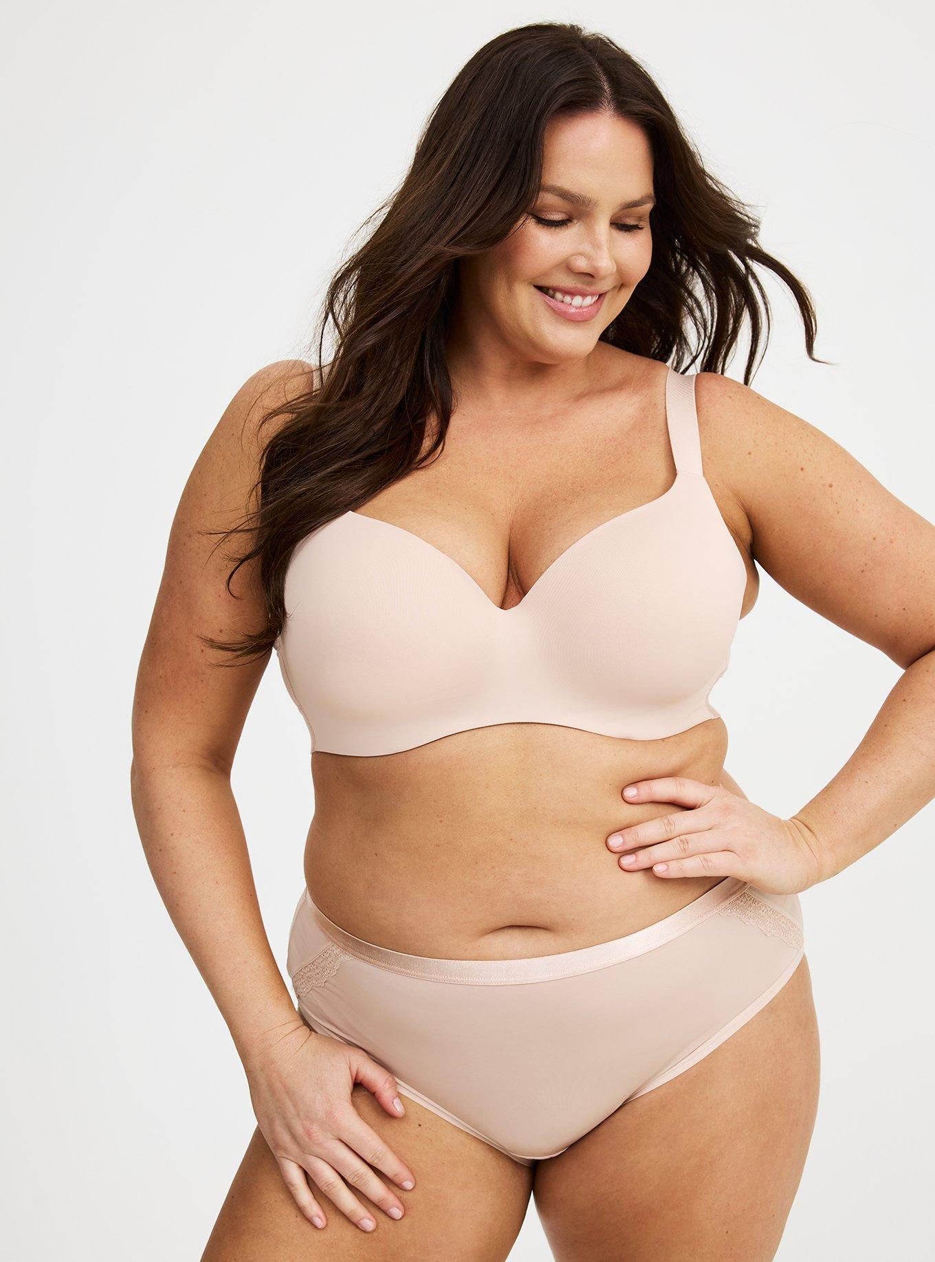 Lightly Lined Smooth Flex Balconette Bra