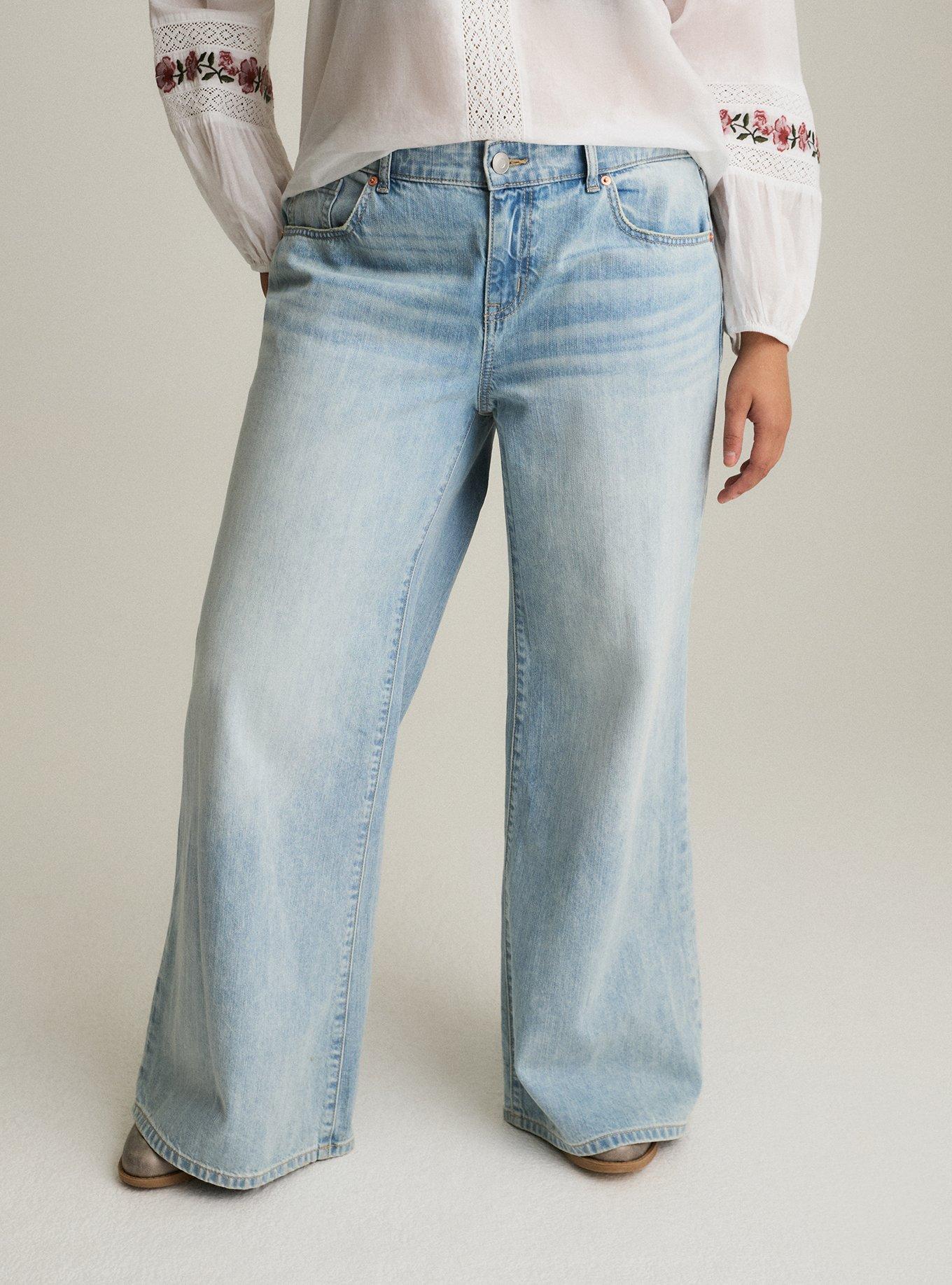 Festi Baggy Low-Rise Wide Leg Jean