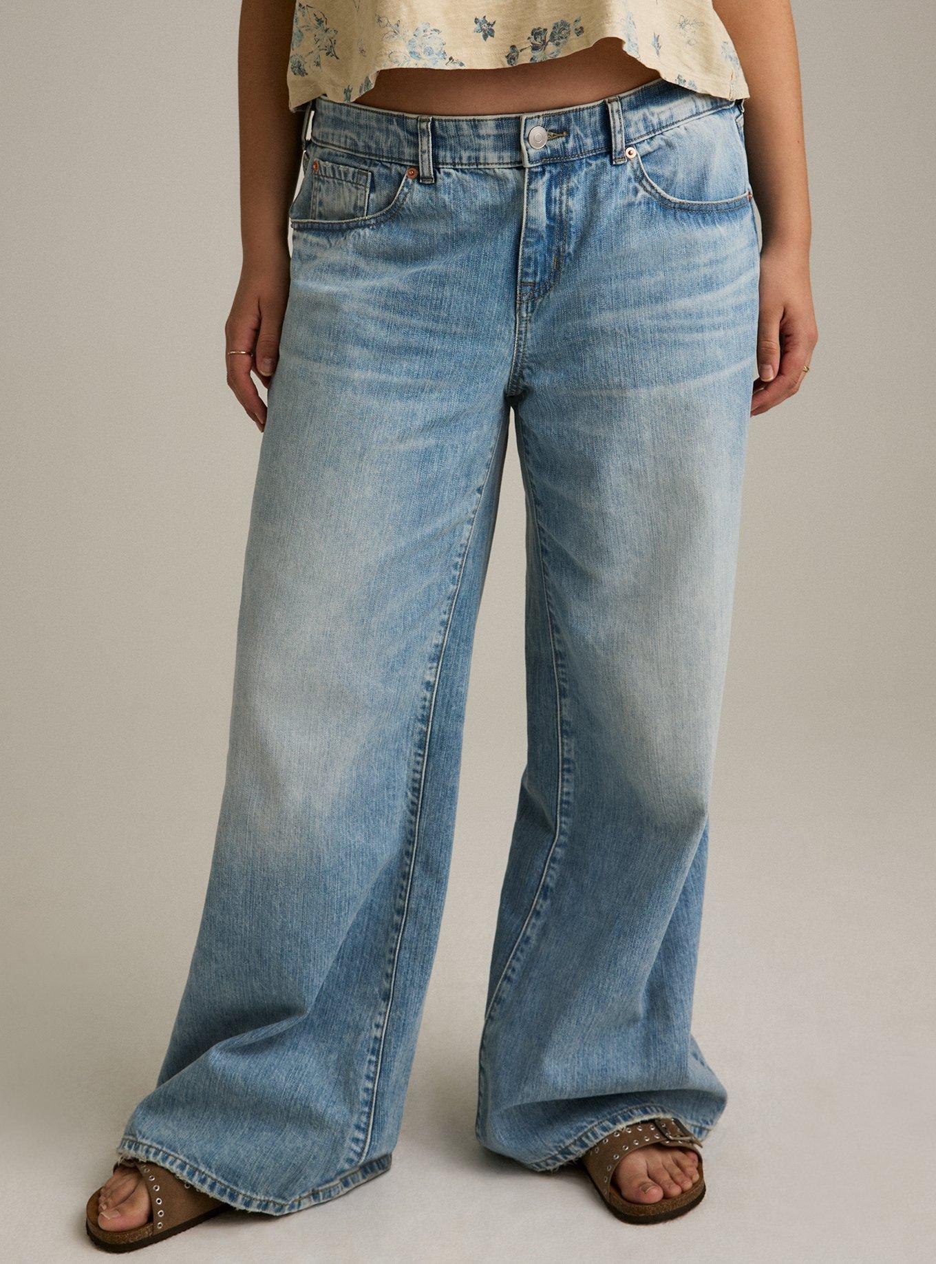 Festi Baggy Low-Rise Wide Leg Jean