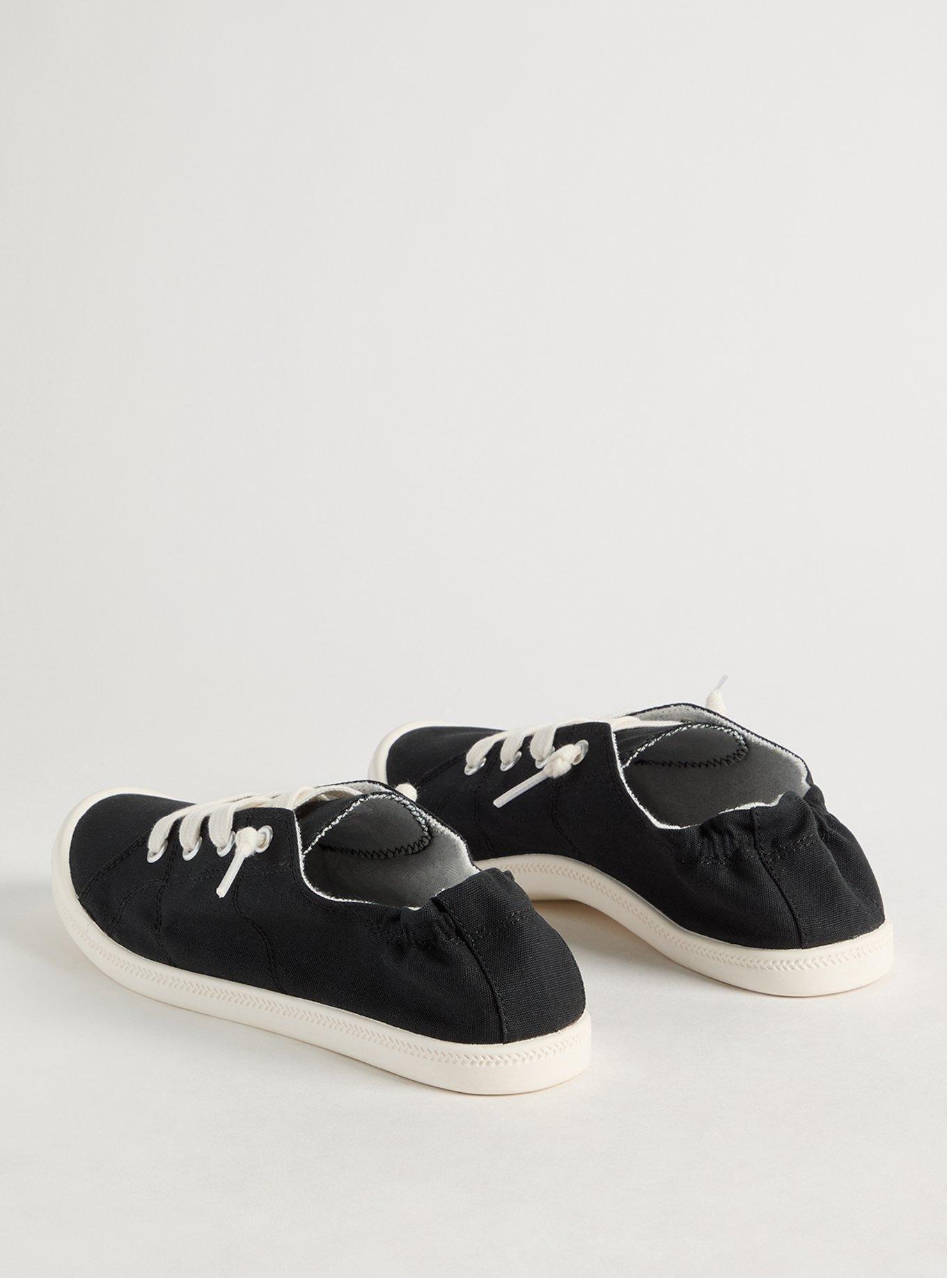 Riley Ruched Sneaker (M)