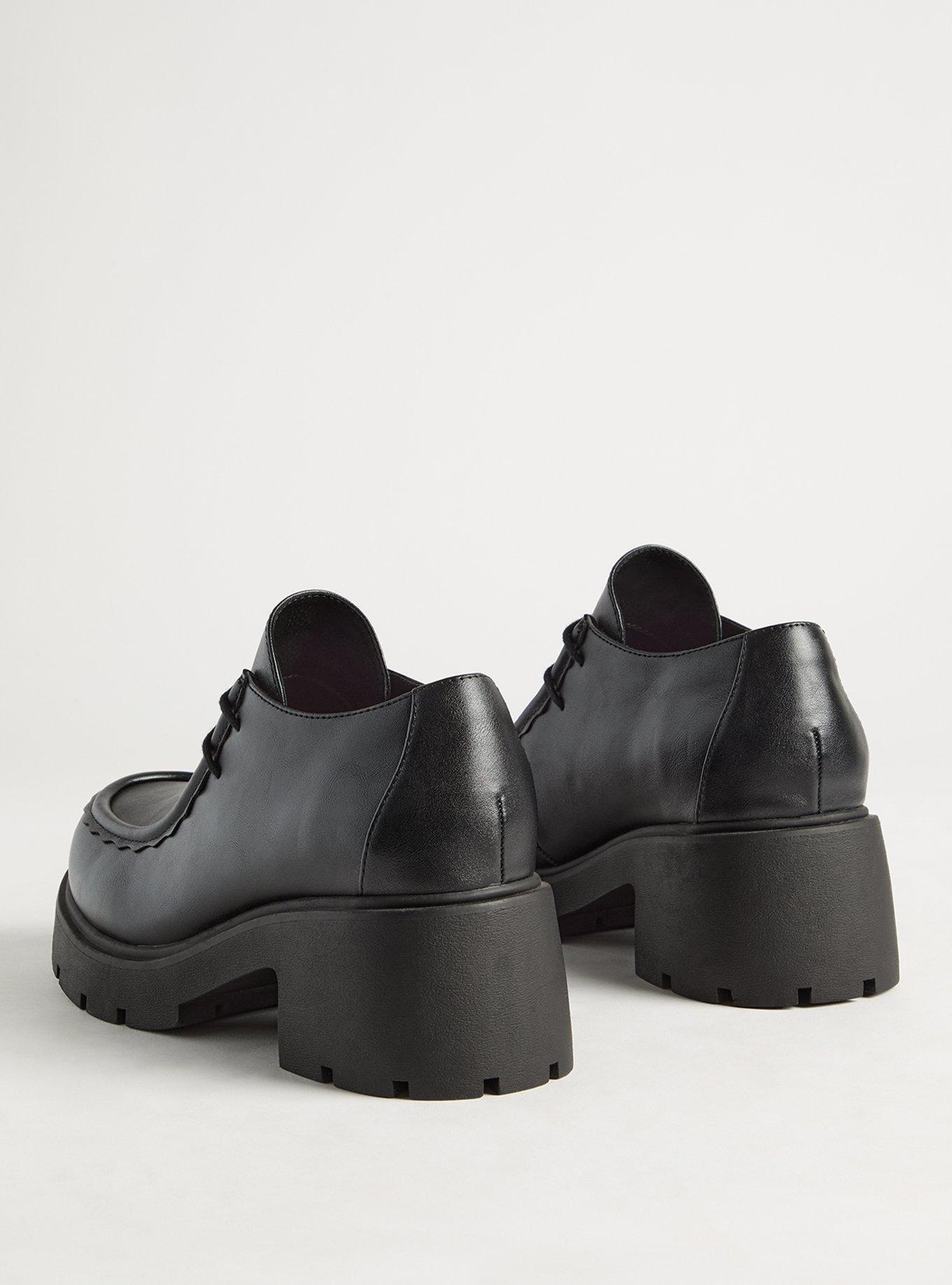 Lace-Up Loafer (WW)