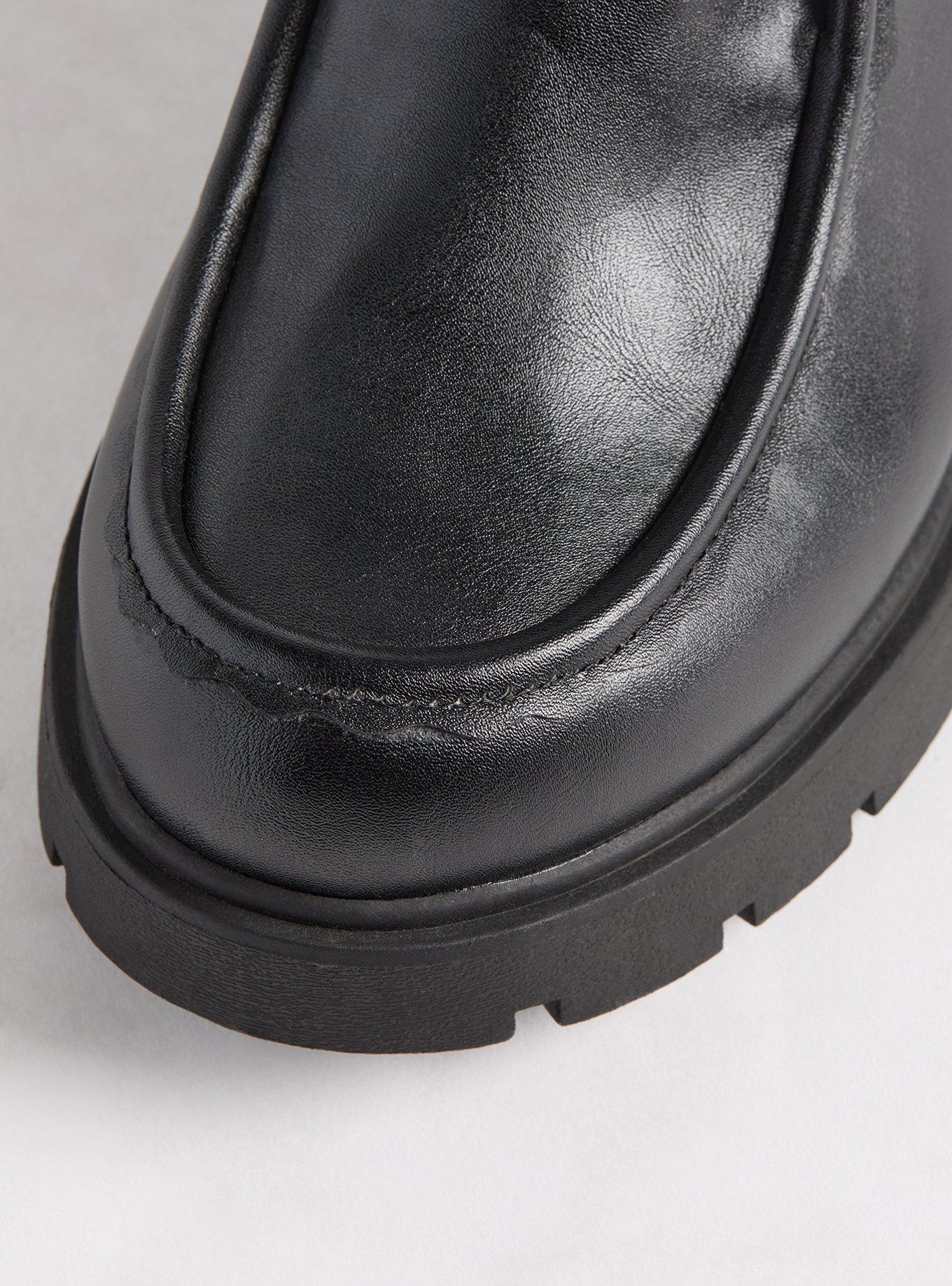 Lace-Up Loafer (WW