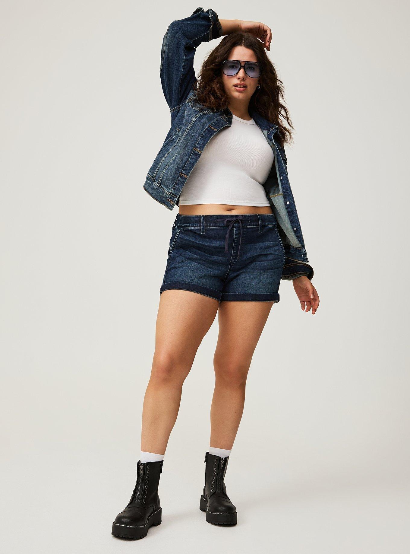 Weekend Mid-Rise Short