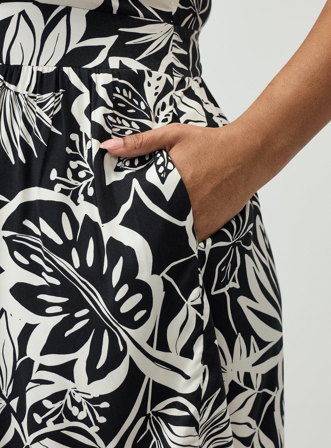 Ruffled Straps Layered Romper, PARADISE FOLIAGE BLACK, alternate