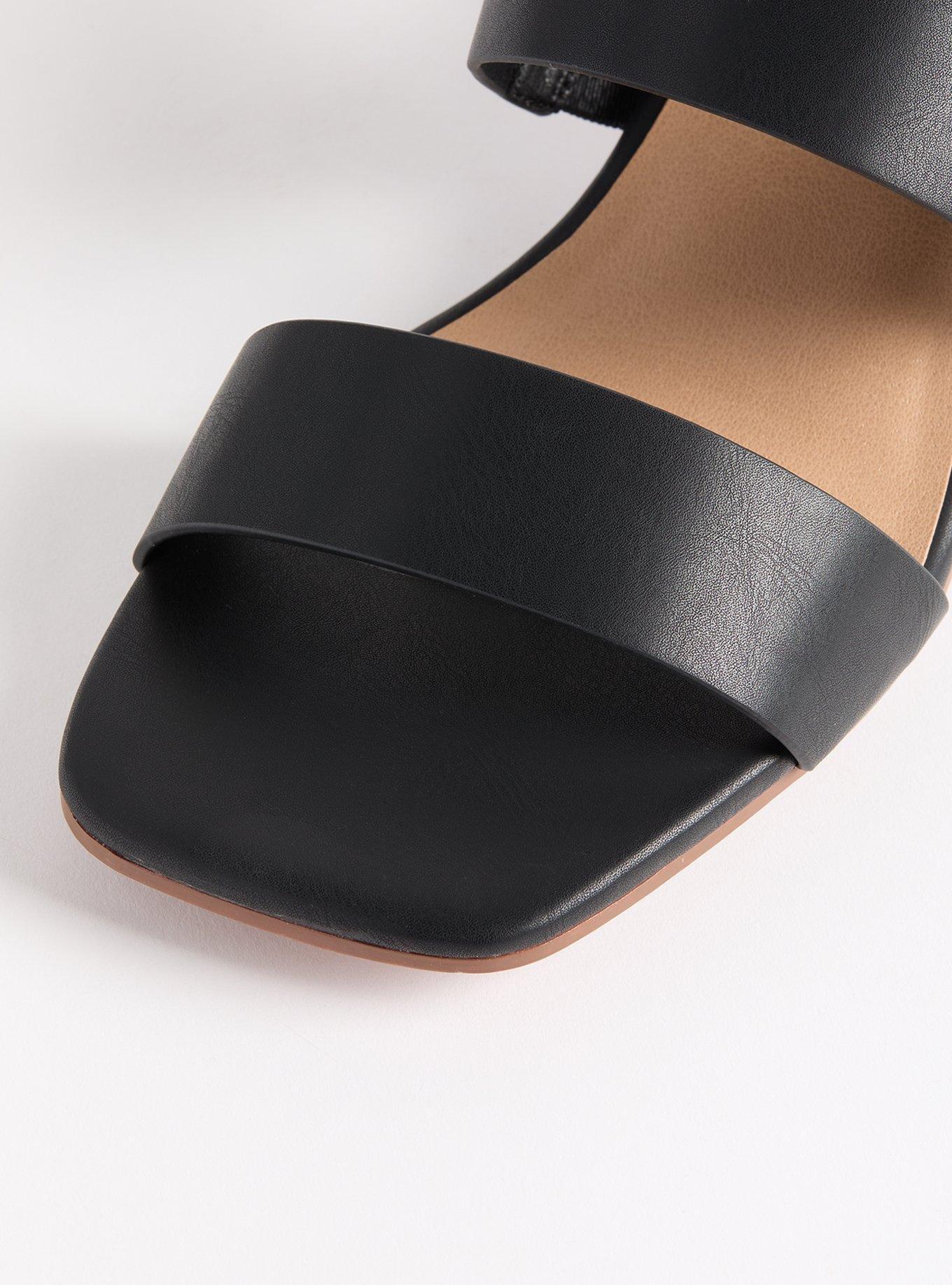 Buckle Strap Block Heel (WW)
