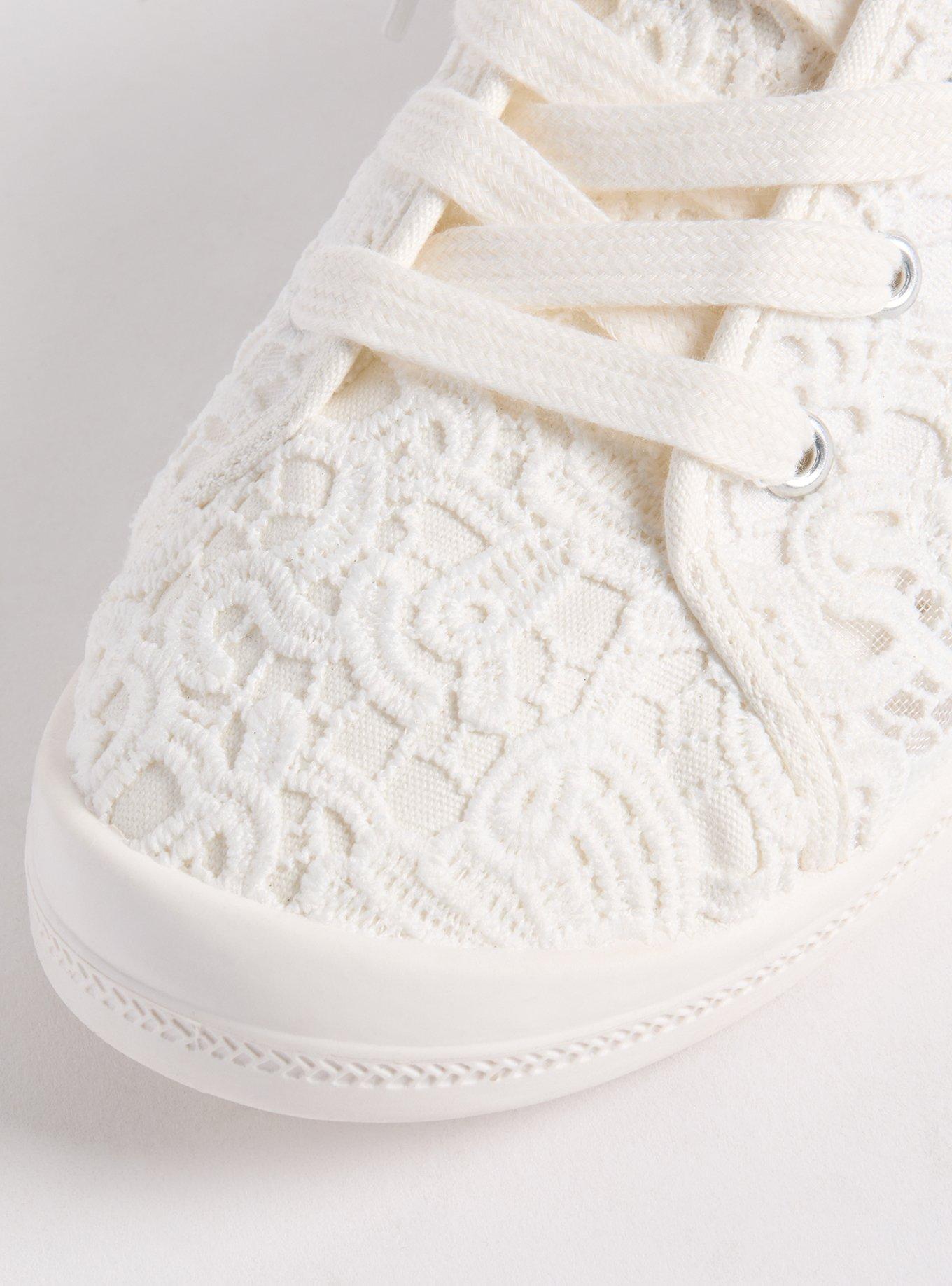 Crochet Ruched Sneaker (WW)