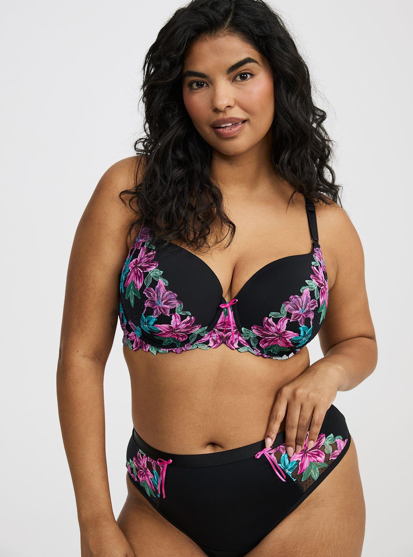Mid-Rise Nova Lace Thong Panty