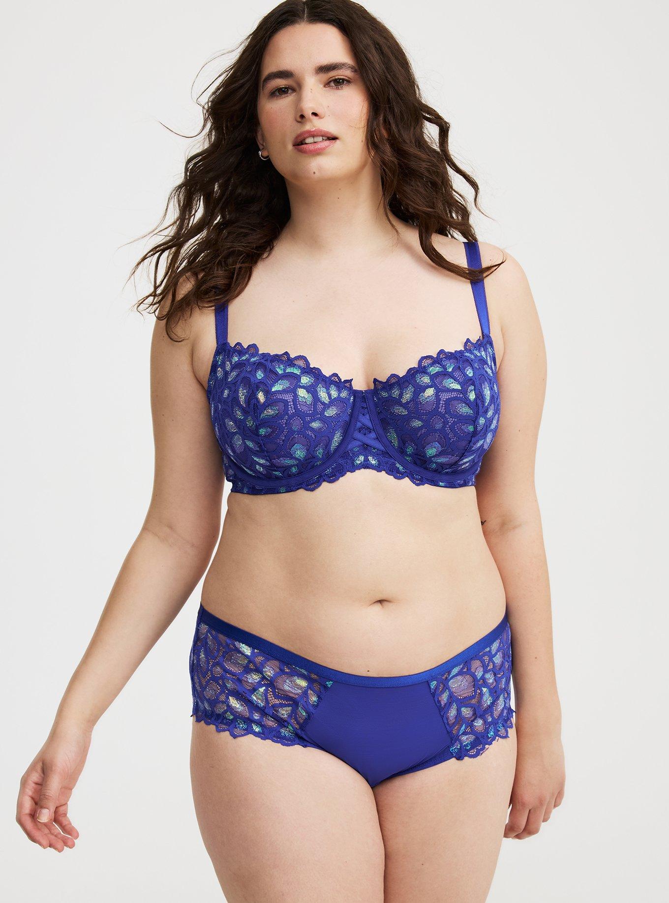 Lace Mid-Rise Hipster Panty