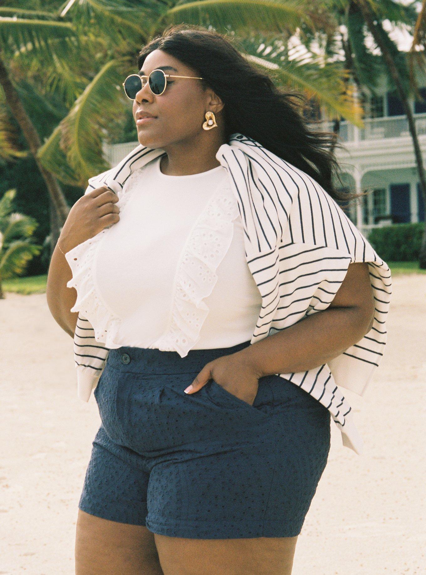 Belle Isle High-Rise Eyelet Short