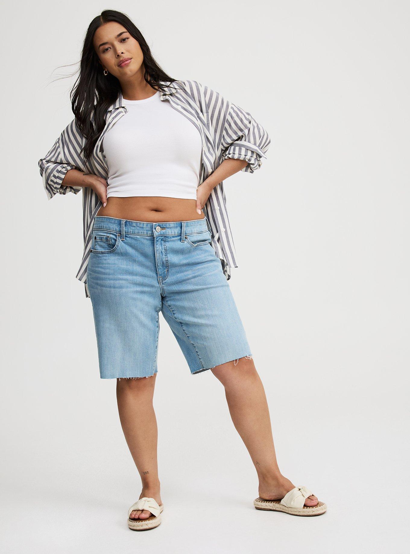 Baggy Mid-Rise Bermuda Short