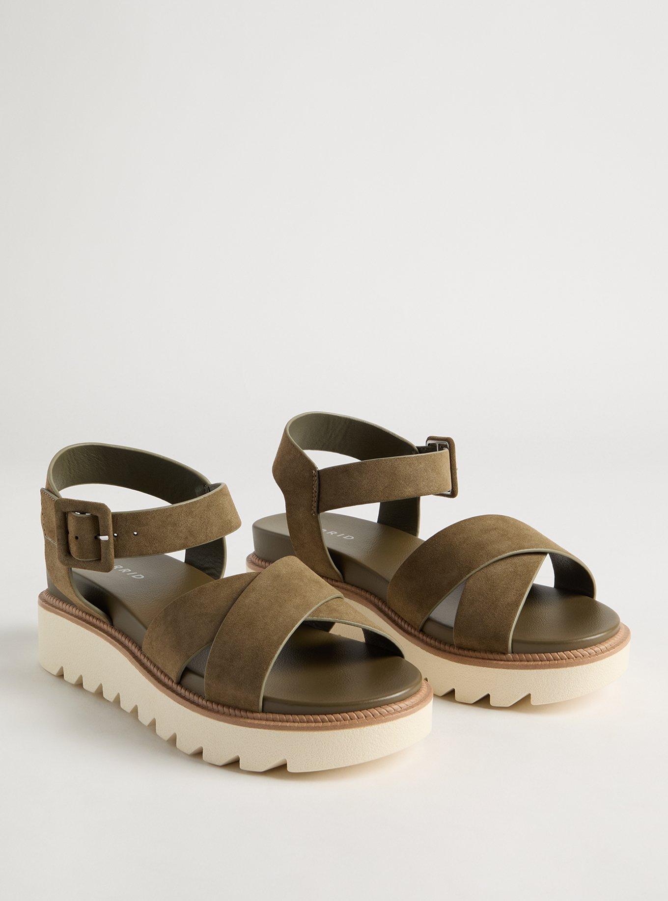 Dual Cross Strap Flatform Sandal (WW)