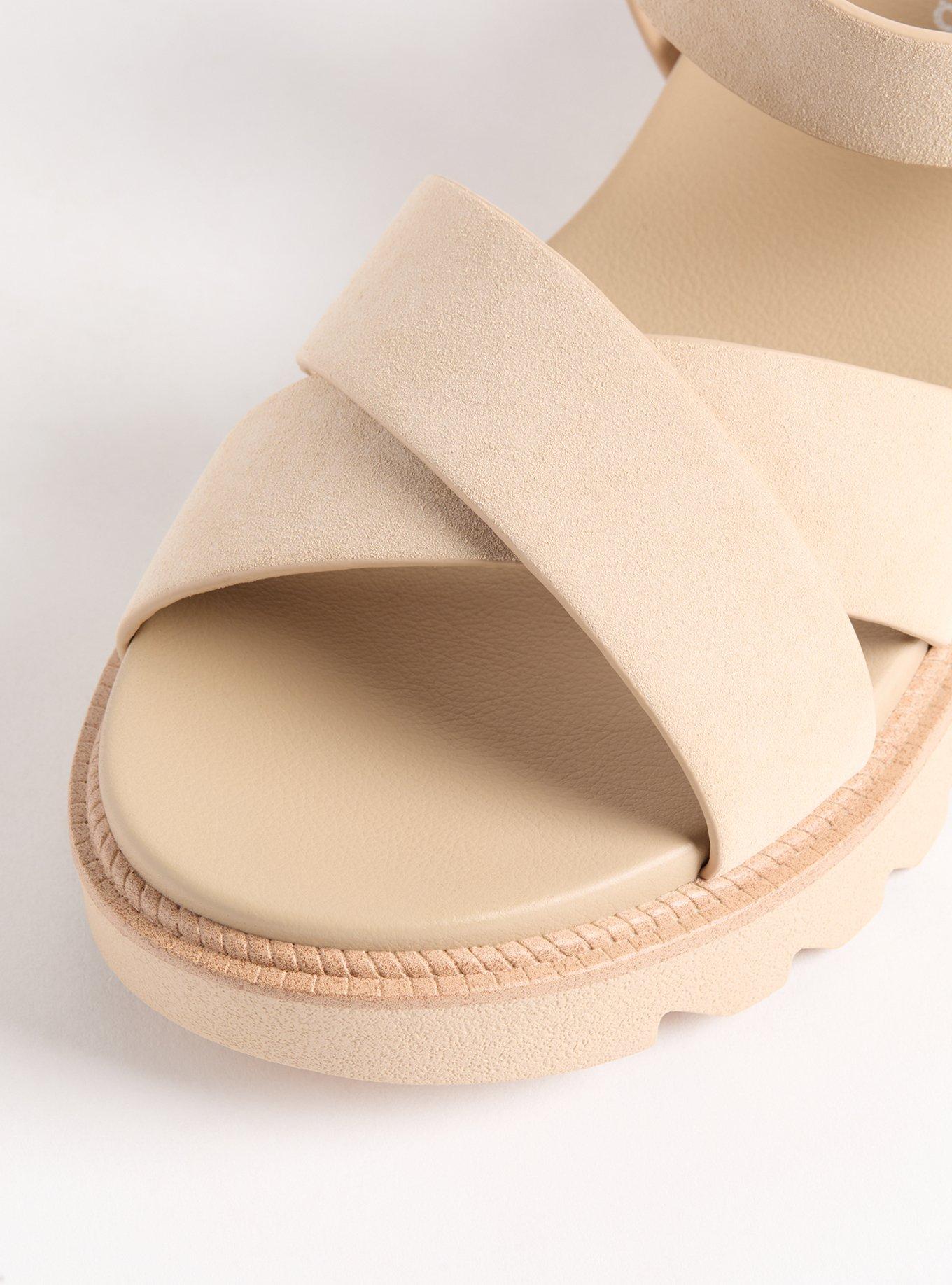 Dual Cross Strap Flatform Sandal (WW)