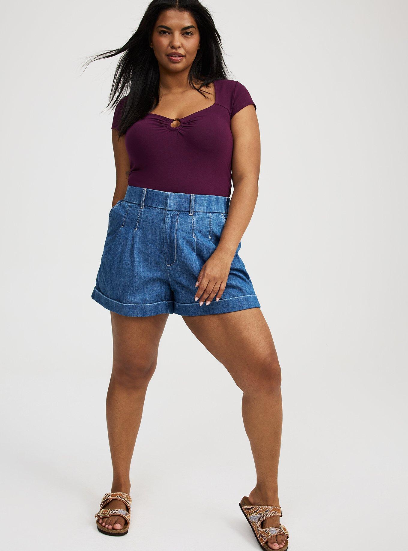 Foxy Sweetheart O-Ring Ruched Top
