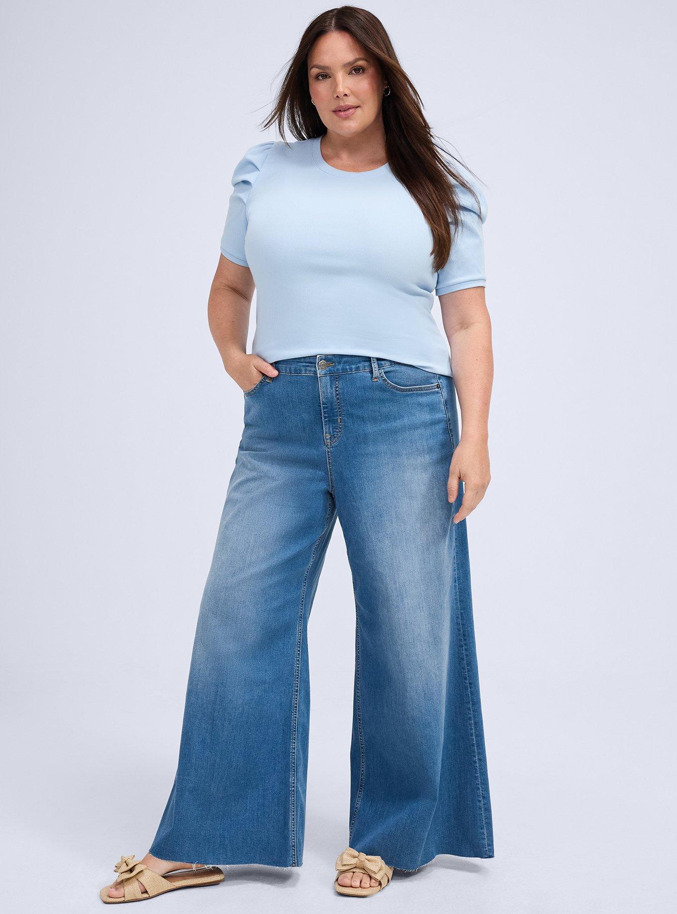 Belle Isle Ruched Sleeve Crew Tee, CERULEAN, alternate