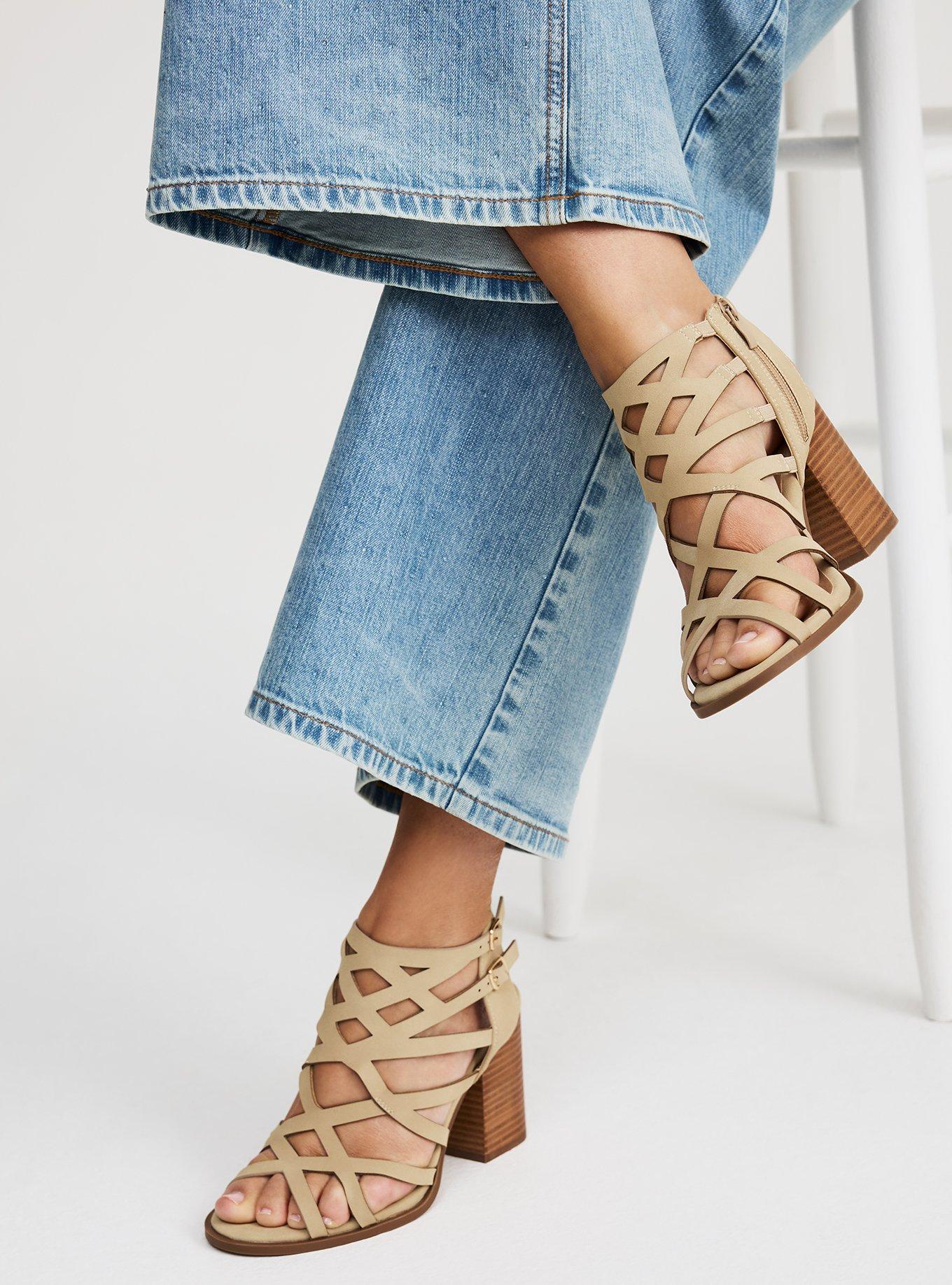Caged Side Buckle Block Heel (WW)