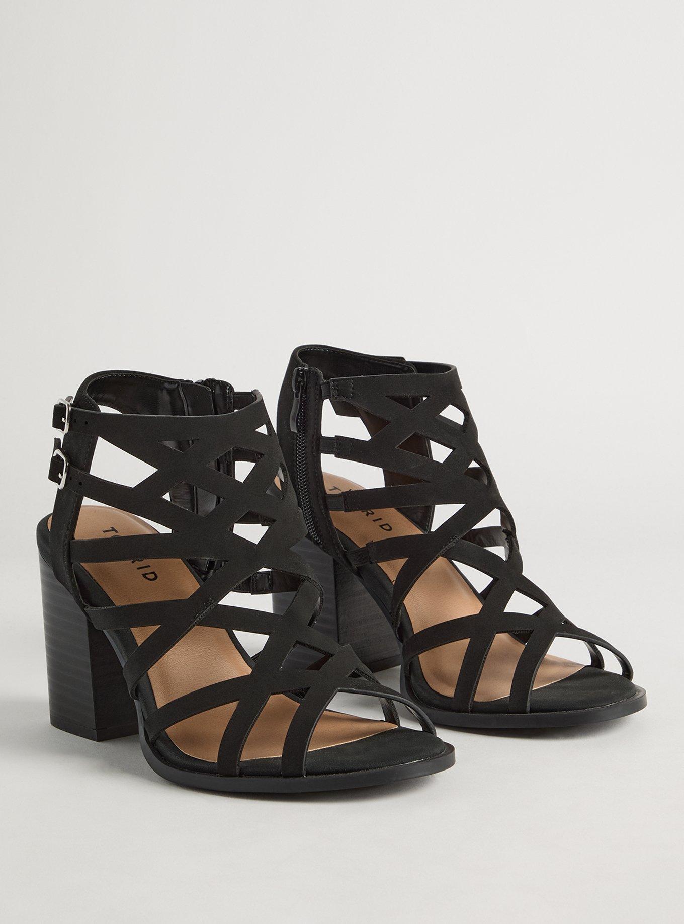 Caged Side Buckle Block Heel (WW)