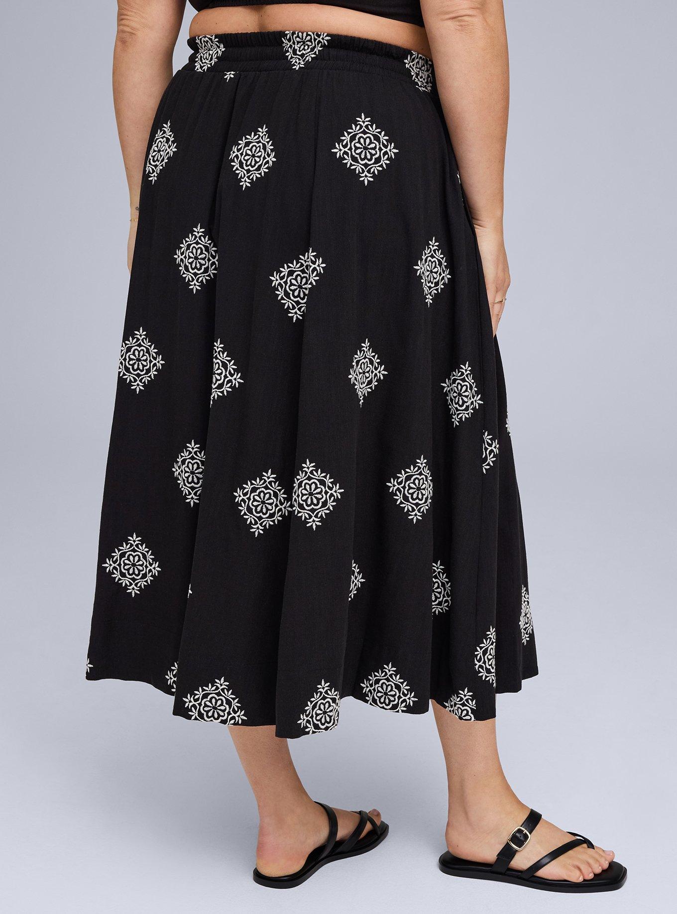 Belle Isle Embroidered Midi Skirt