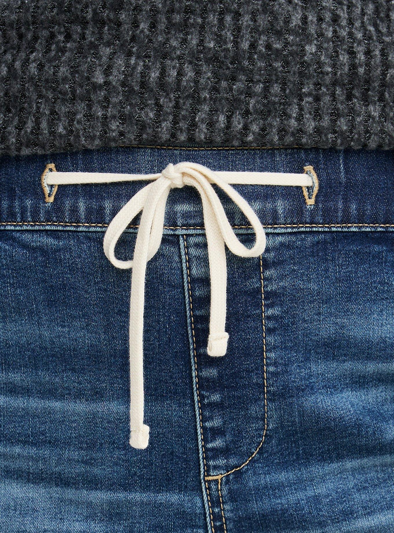 8'' Weekend Bermuda Short, VENUS, alternate