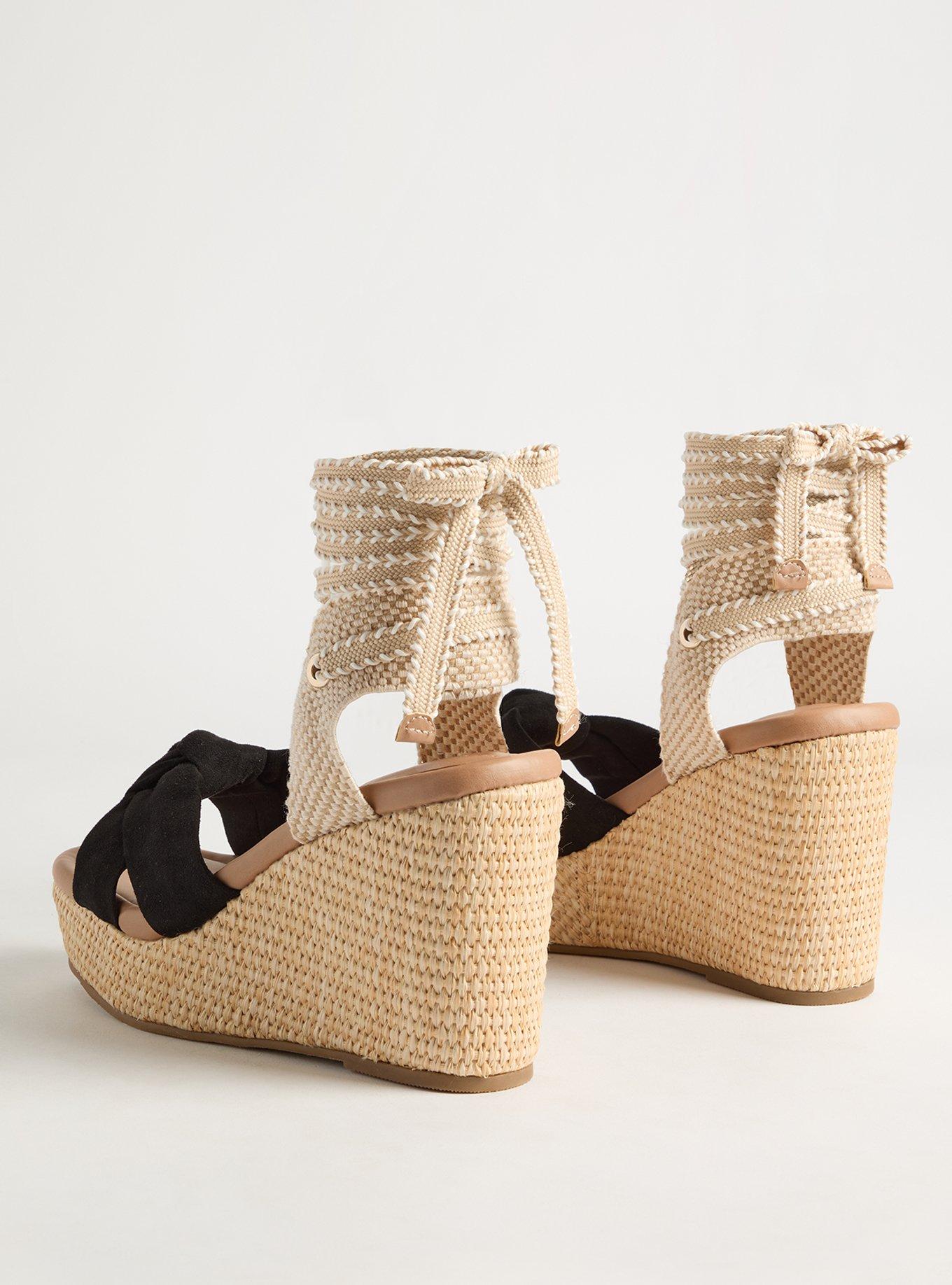 Knotted Wrap Wedge