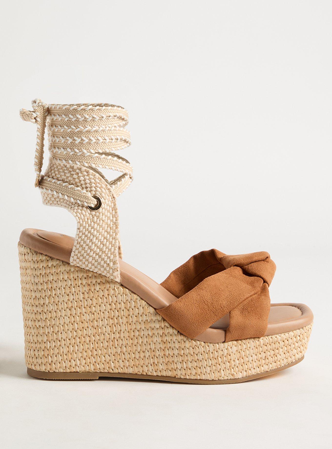 Knotted Wrap Wedge